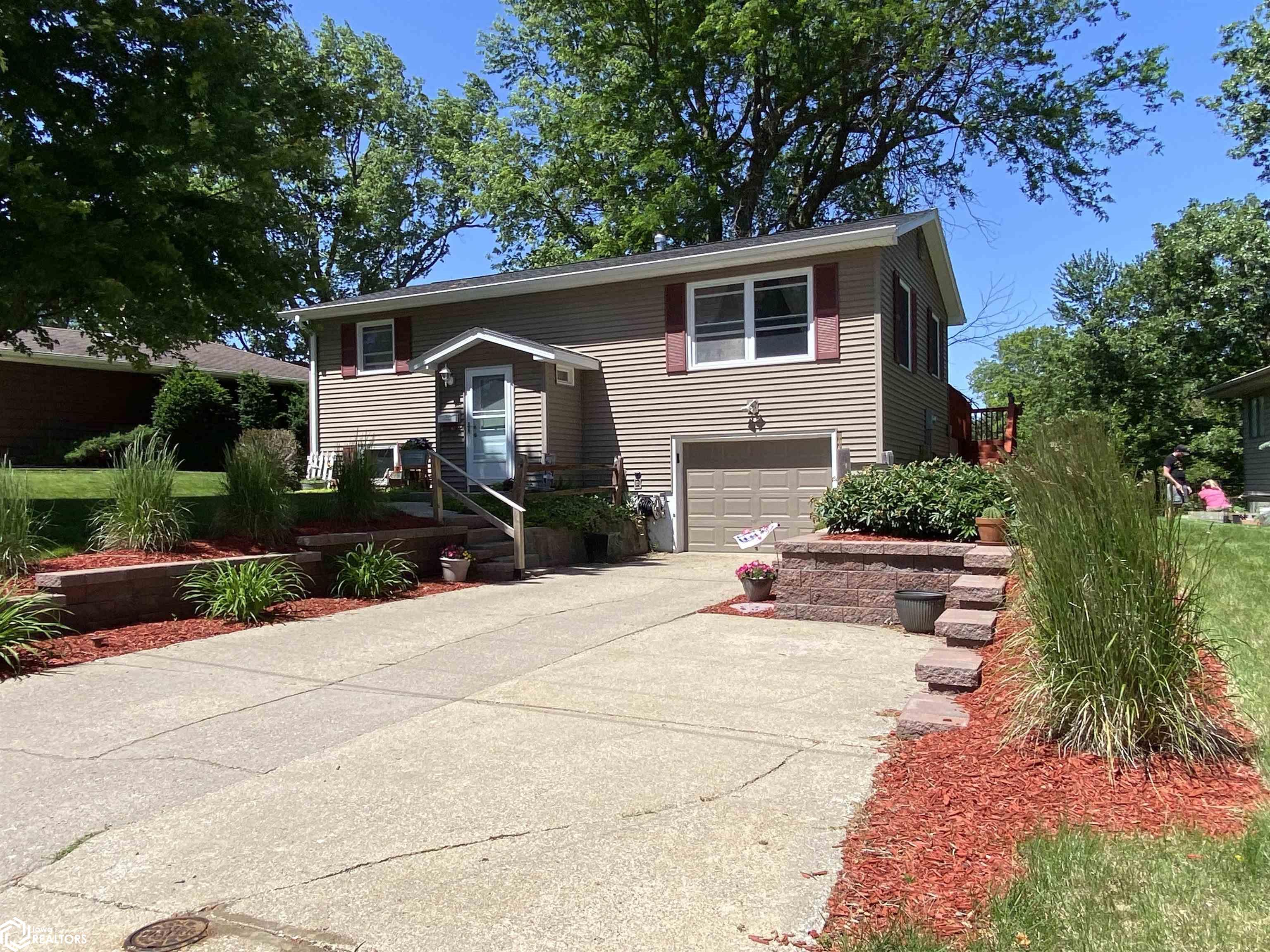 1901 Hillcrest Drive, Atlantic, Iowa image 1