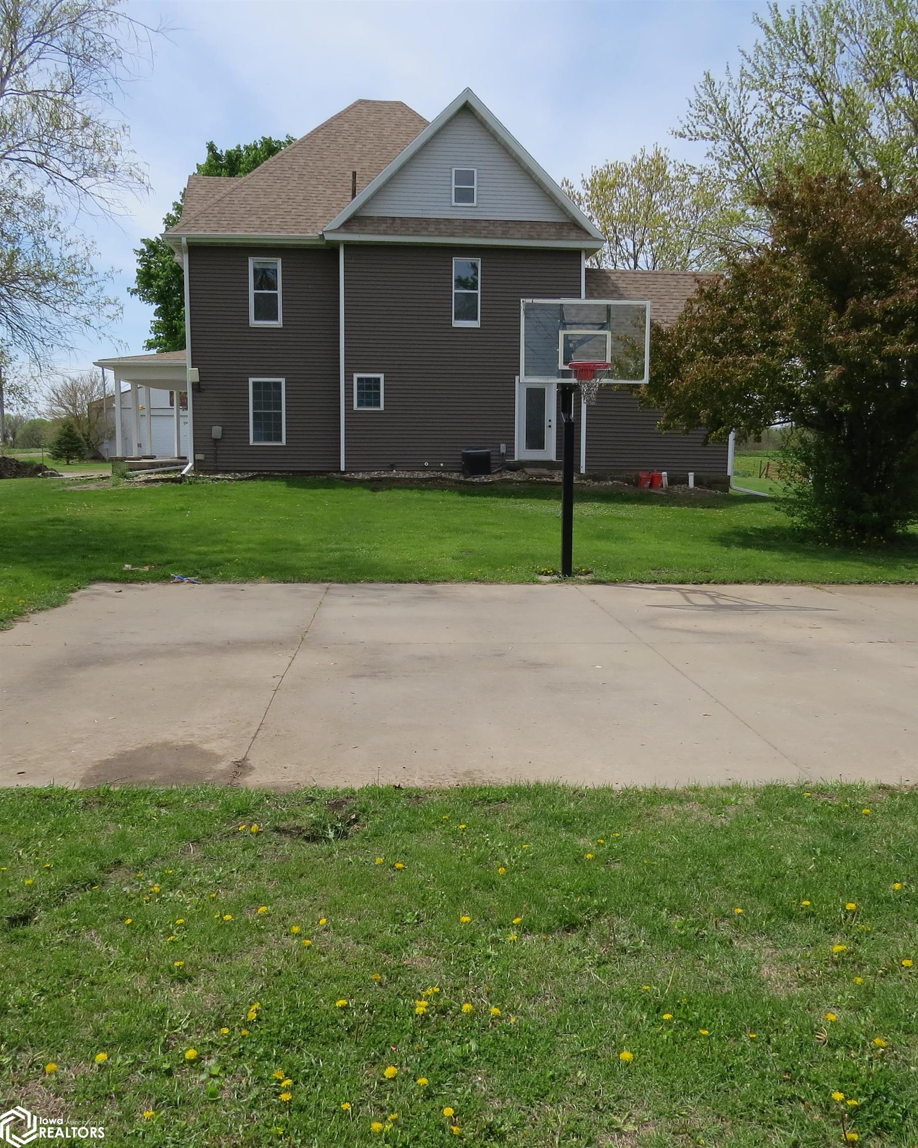 5170 80th Street, Montezuma, Iowa image 3