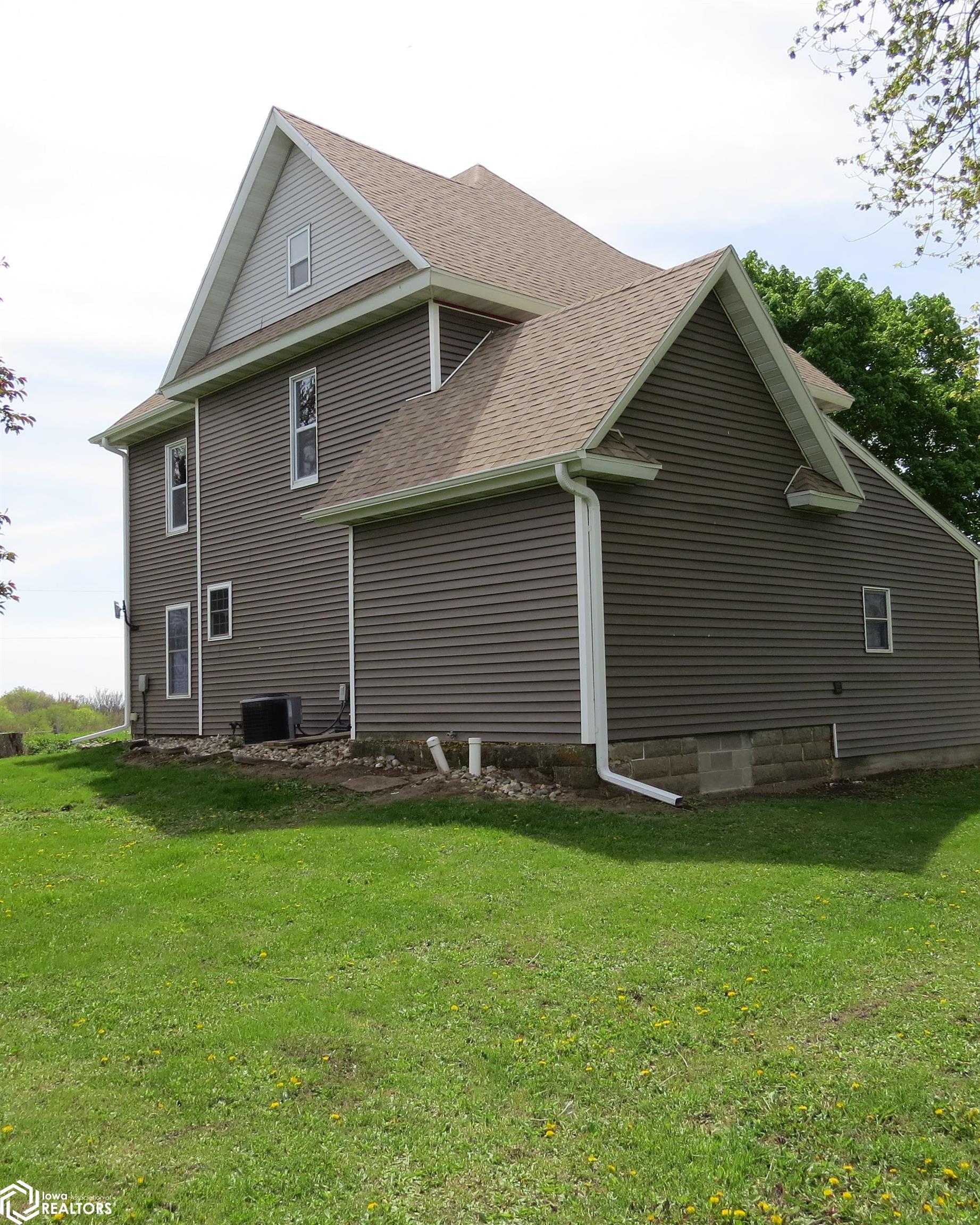 5170 80th Street, Montezuma, Iowa image 4