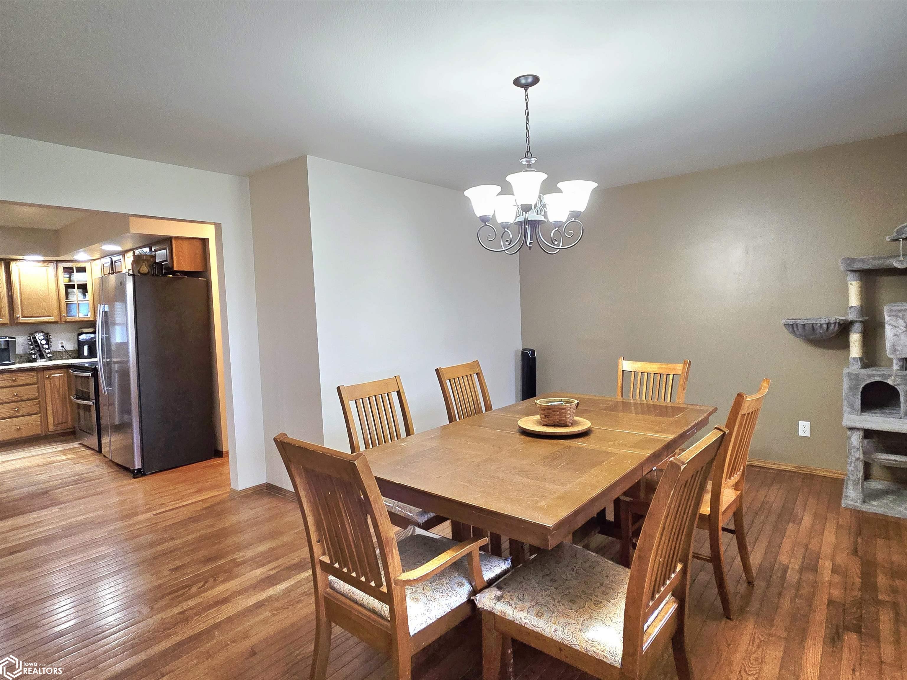 5515 Ferres Lane, Burlington, Iowa image 6