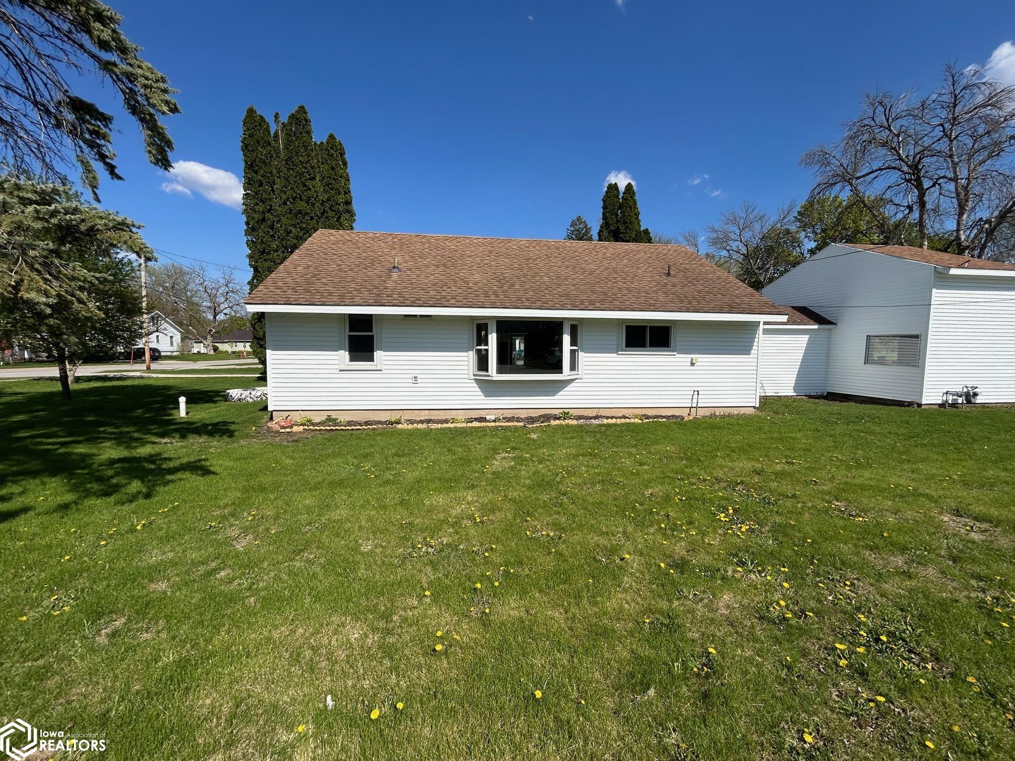 1423 Ellis, Iowa Falls, Iowa image 3