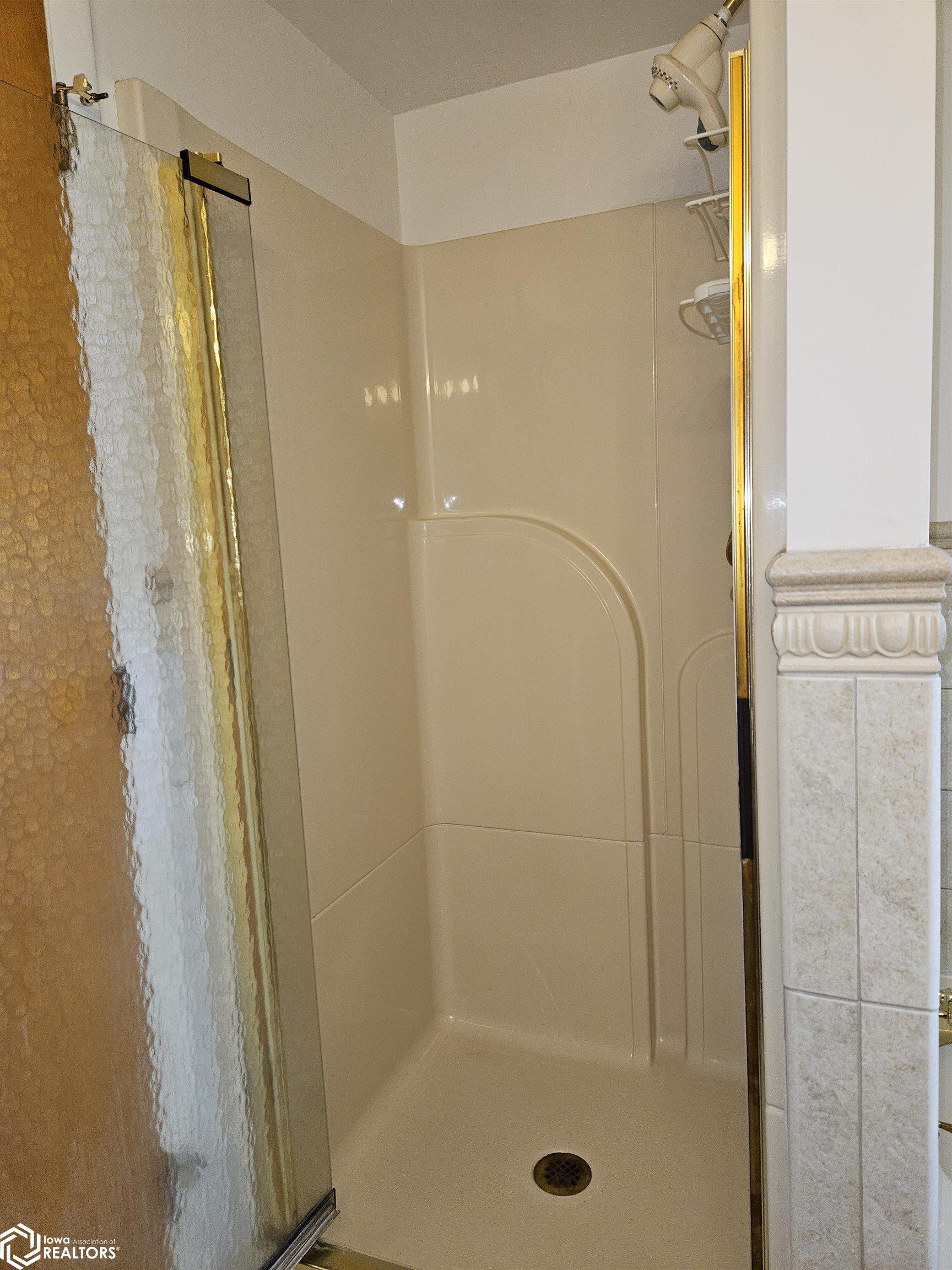 302 Hillcrest Dr., Hamilton, Illinois image 17