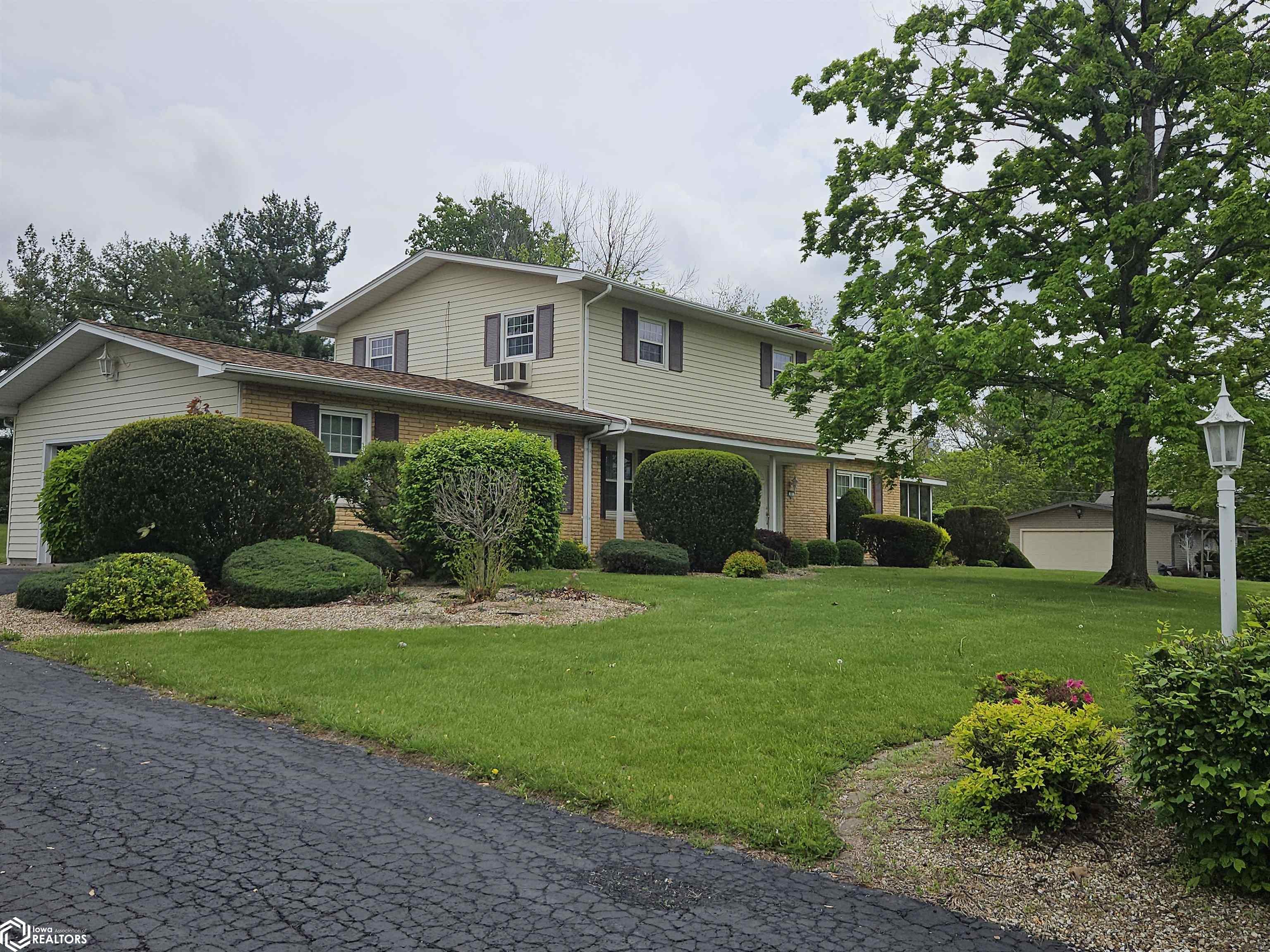 302 Hillcrest Dr., Hamilton, Illinois image 3