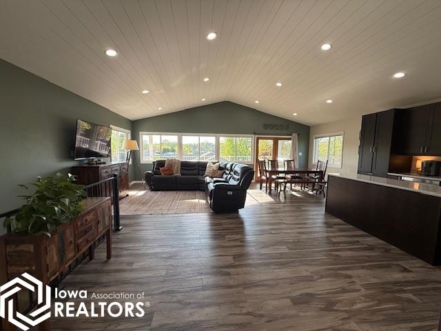 1299 Lakeshore Drive, Brooklyn, Iowa image 3