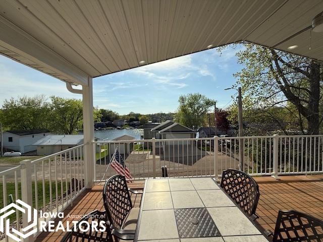 1299 Lakeshore Drive, Brooklyn, Iowa image 8
