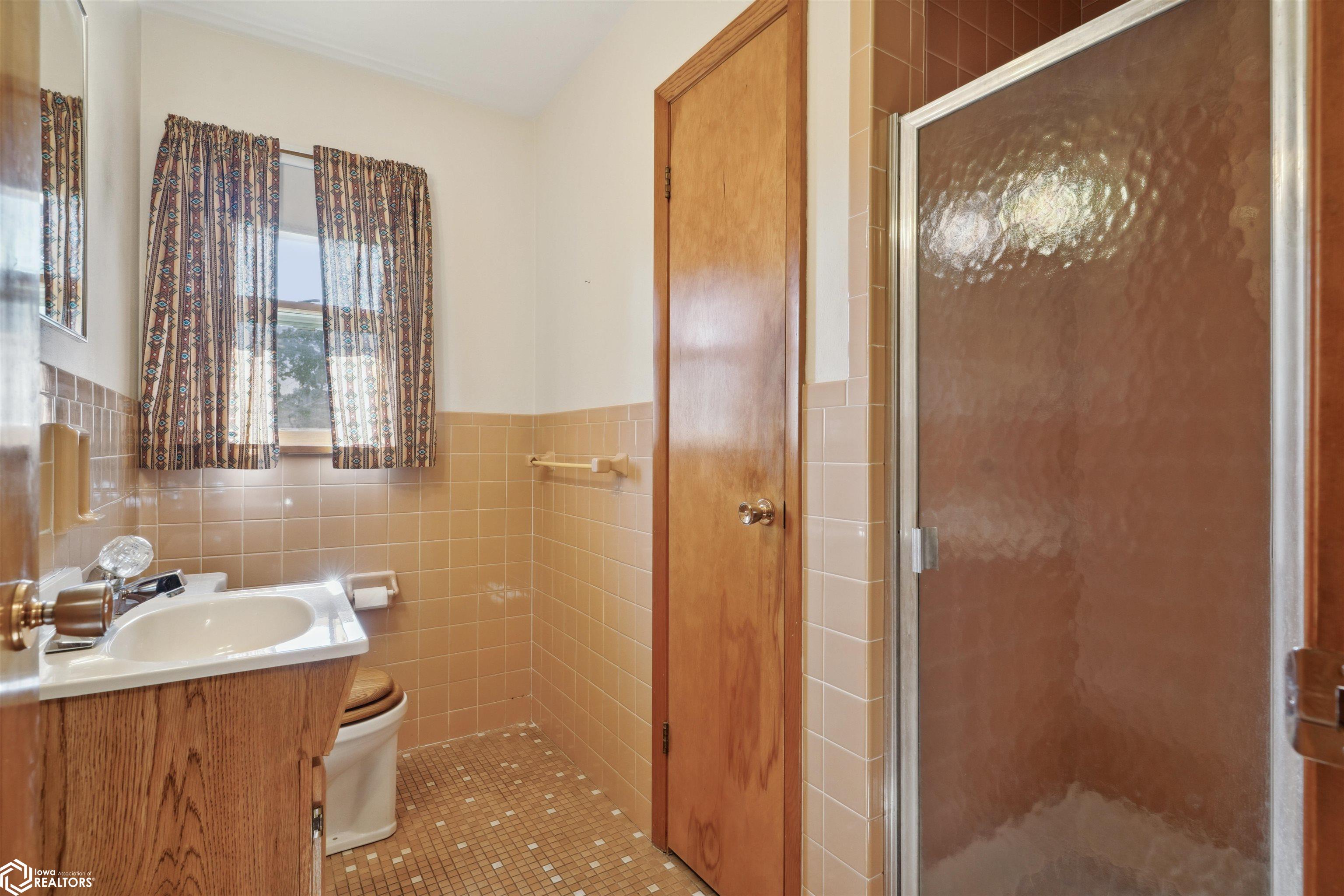 803 E Washington St., Mount Pleasant, Iowa image 19