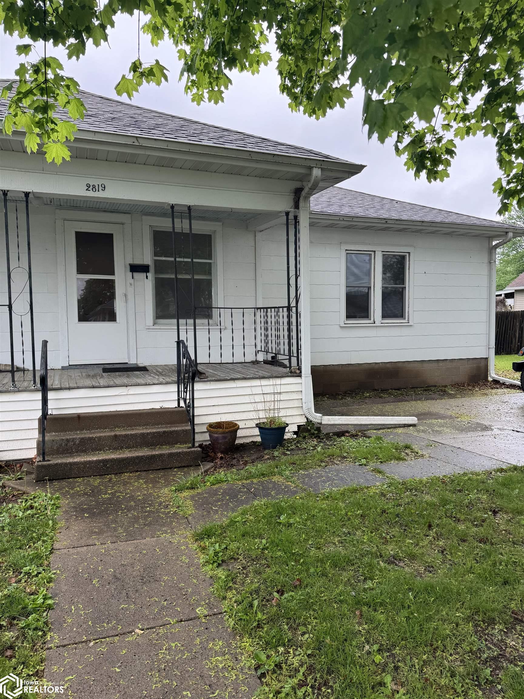 2819 Avenue J, Fort Madison, Iowa image 2