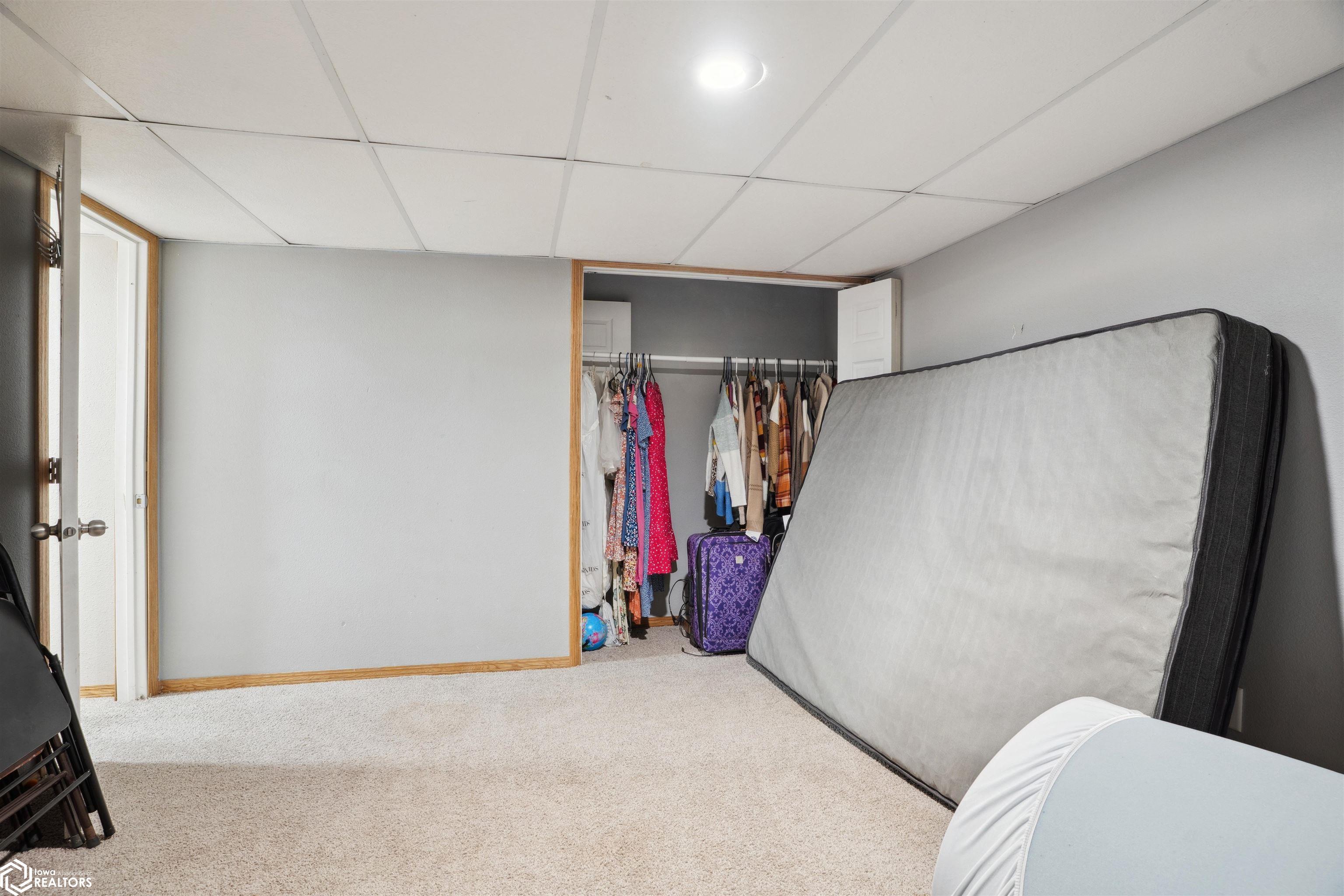 104 Greenbrier Drive, Burlington, Iowa image 22