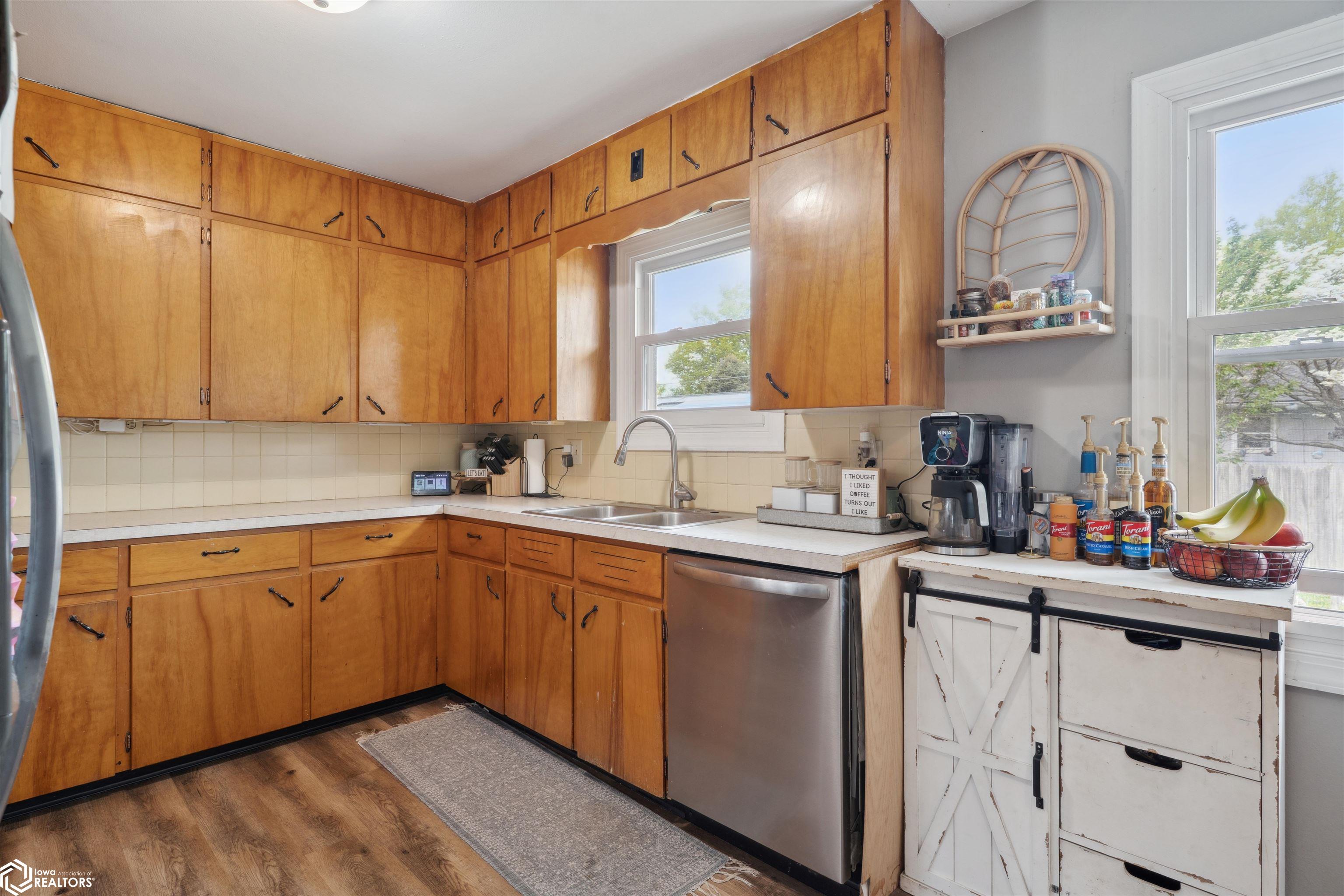 104 Greenbrier Drive, Burlington, Iowa image 7