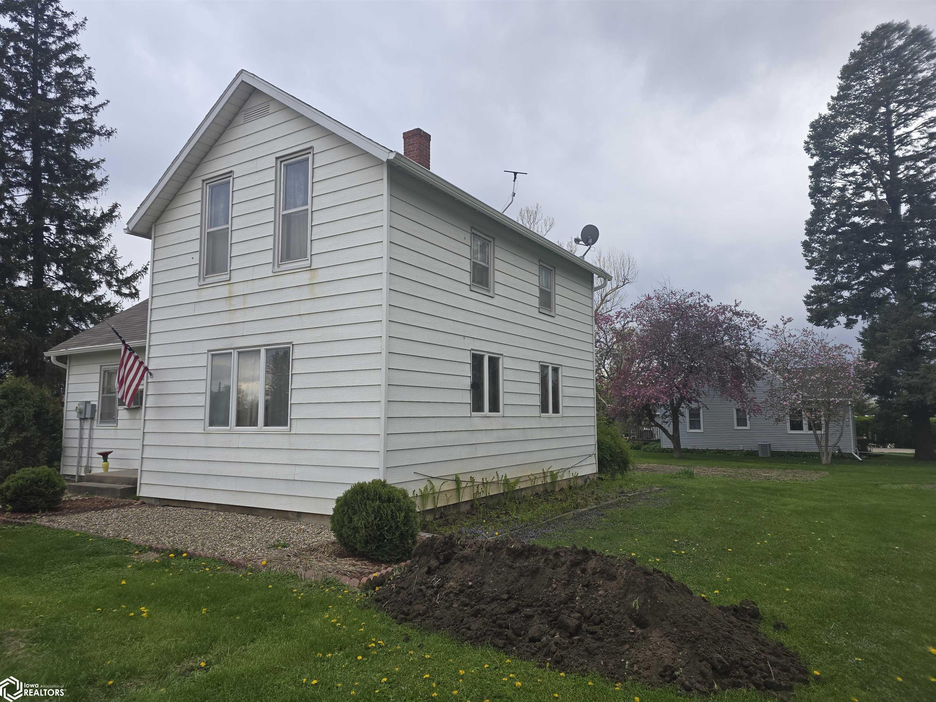 202 SW 7th Avenue, State Center, Iowa image 17