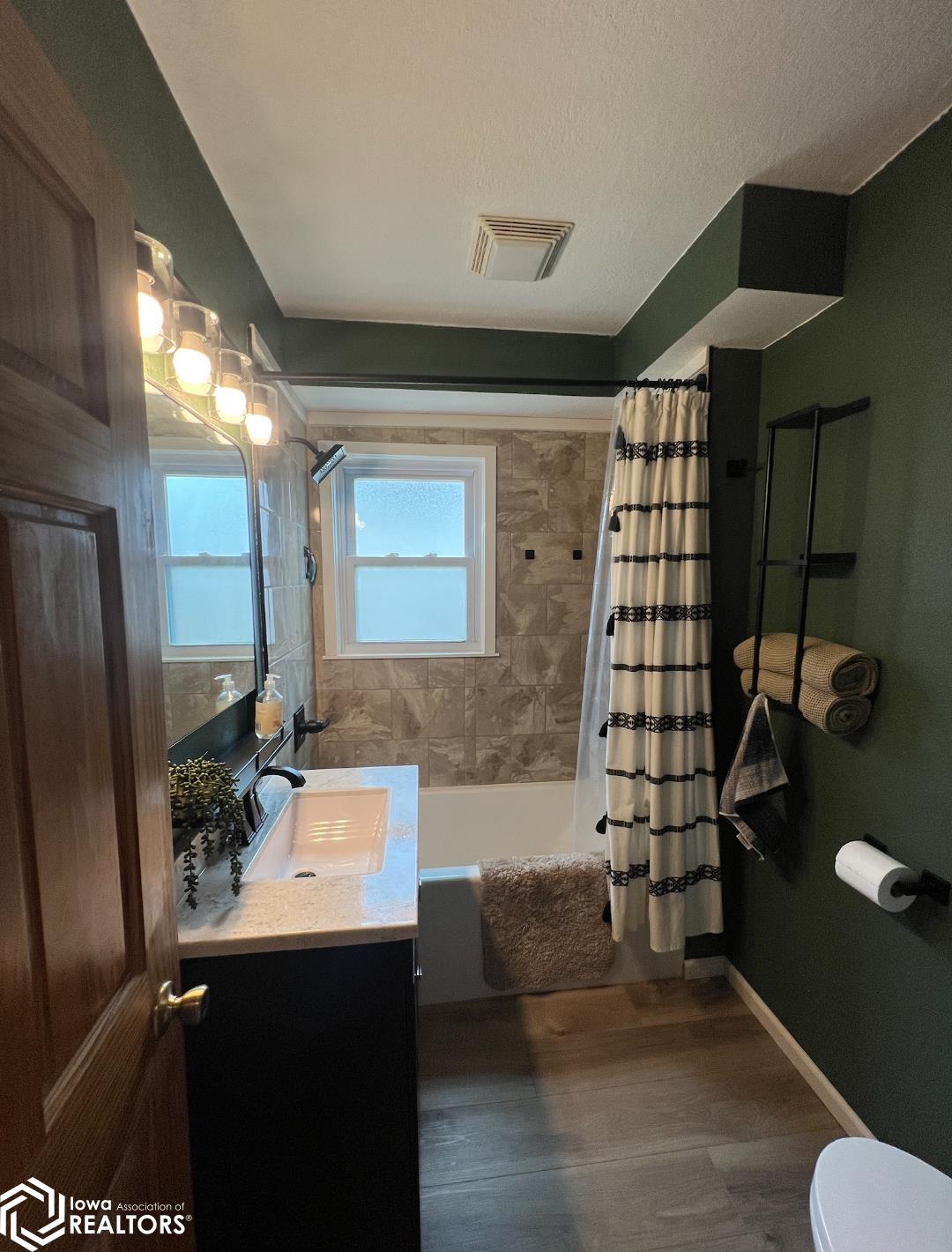 310 W Harris St, Manly, Iowa image 5