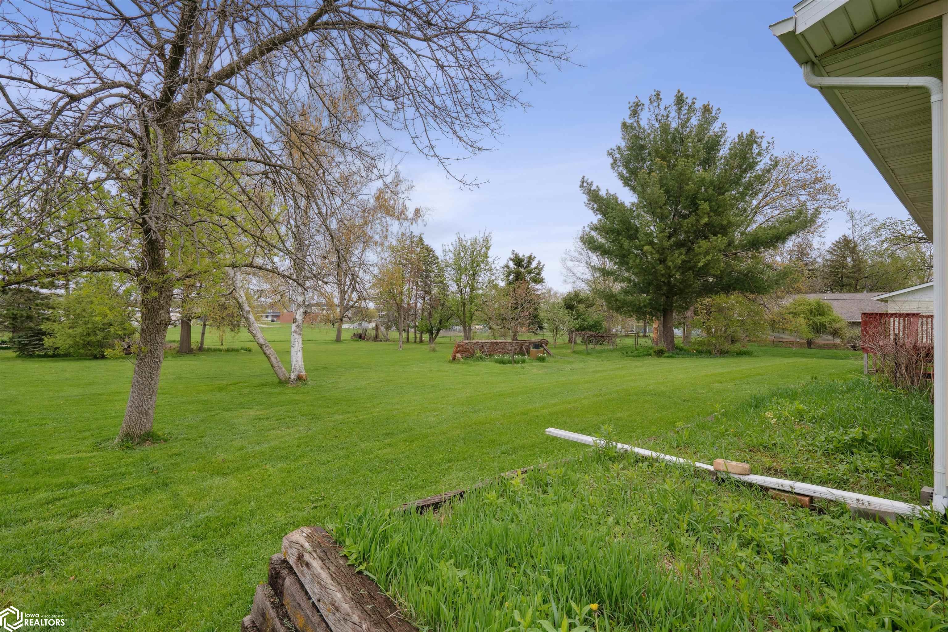 301 W South Street, Marshalltown, Iowa image 32