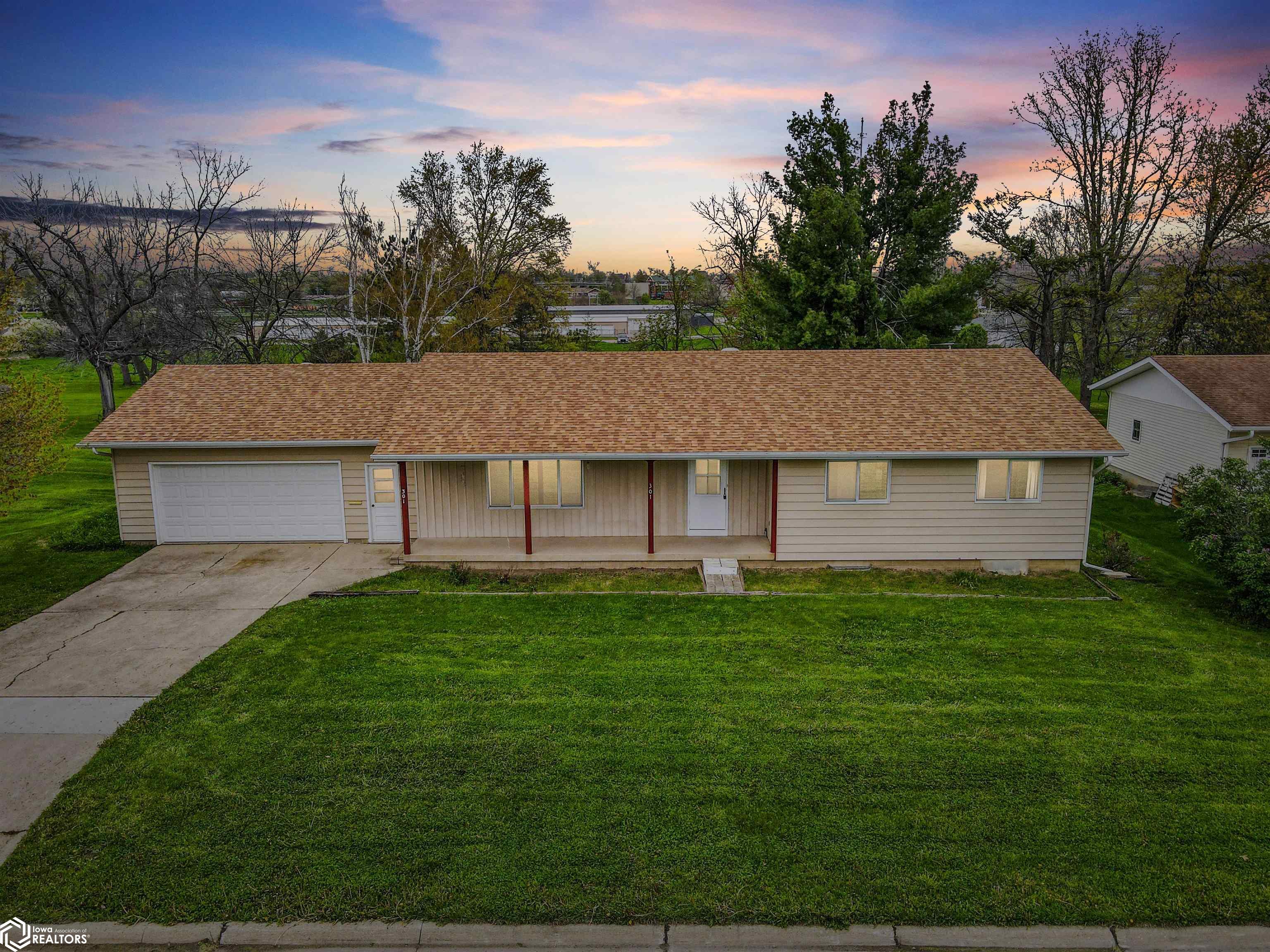 301 W South Street, Marshalltown, Iowa image 34