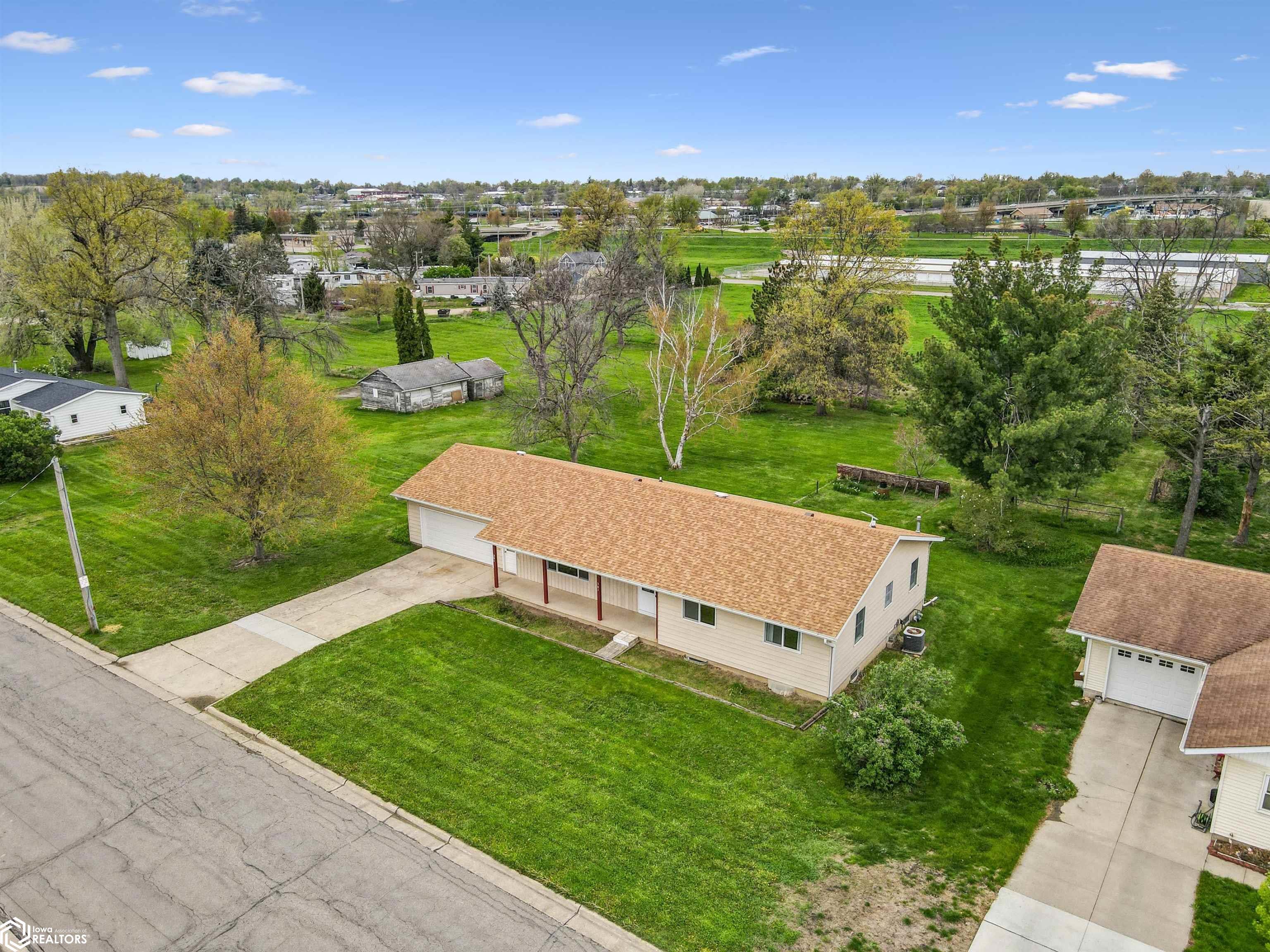 301 W South Street, Marshalltown, Iowa image 36