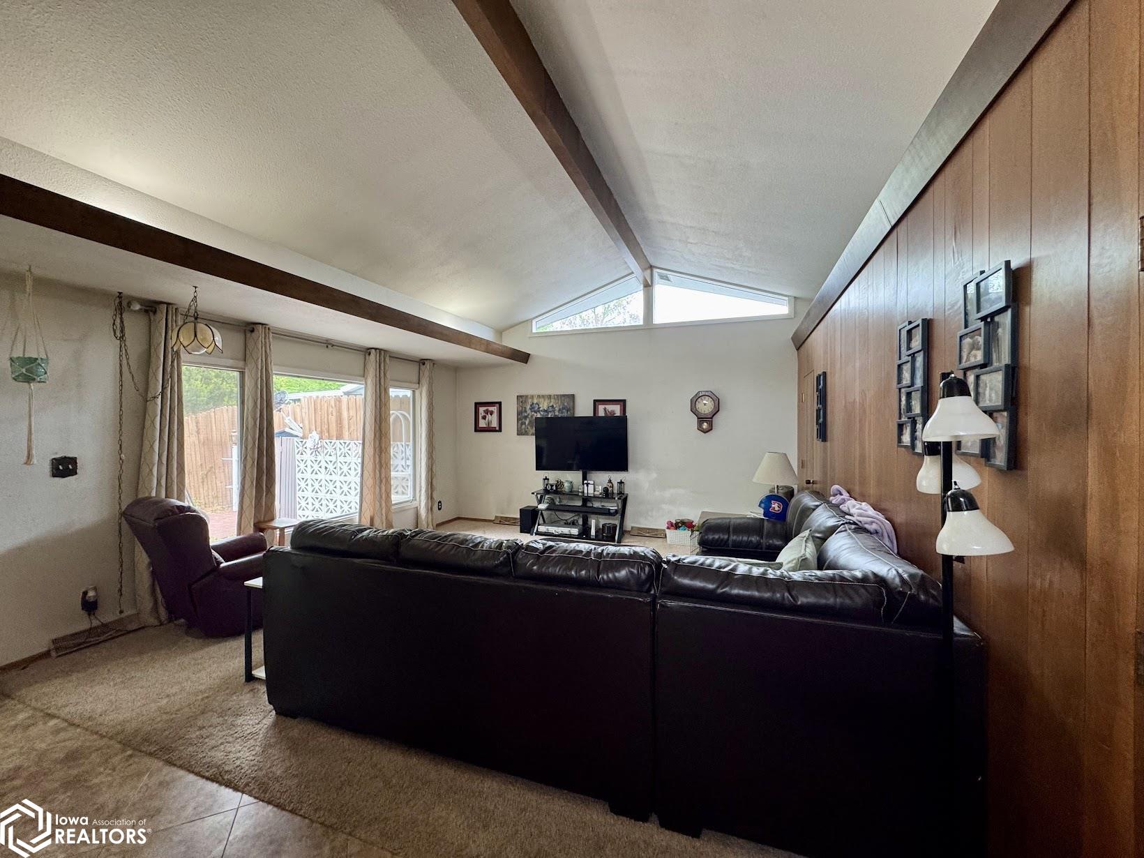 133 Crestview Drive, Burlington, Iowa image 4