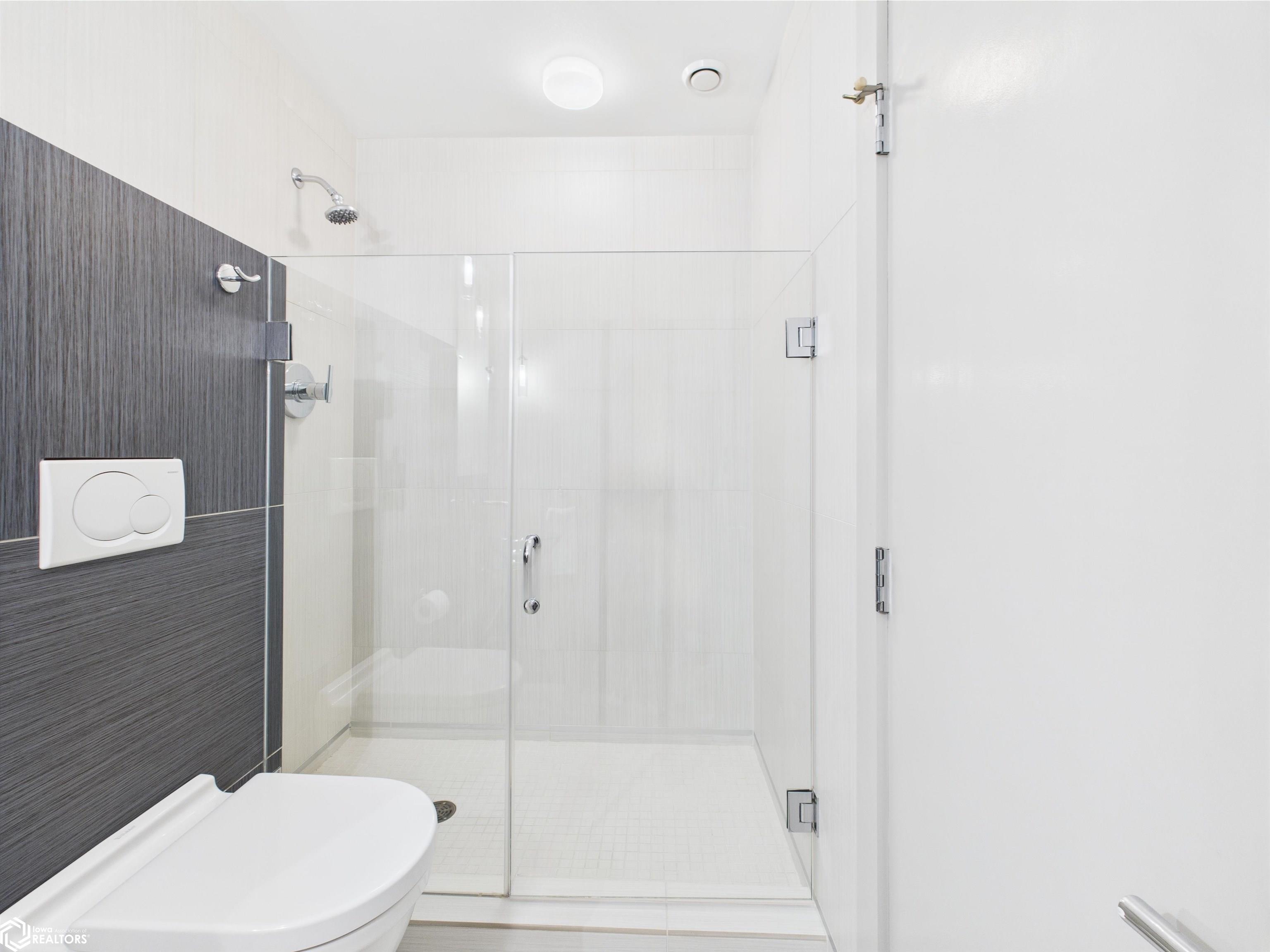 300 Walnut Street #2503, Des Moines, Iowa image 17