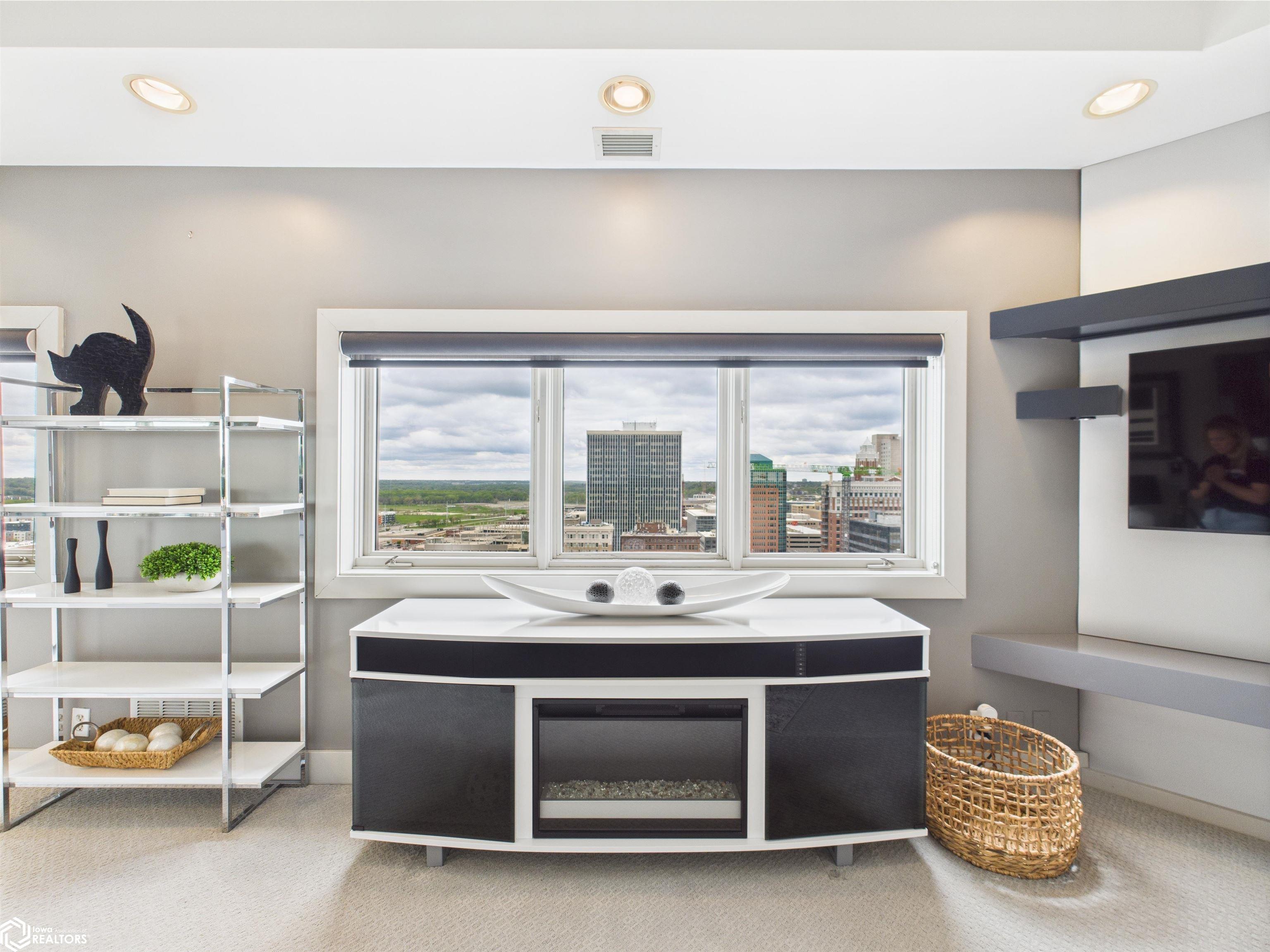 300 Walnut Street #2503, Des Moines, Iowa image 22