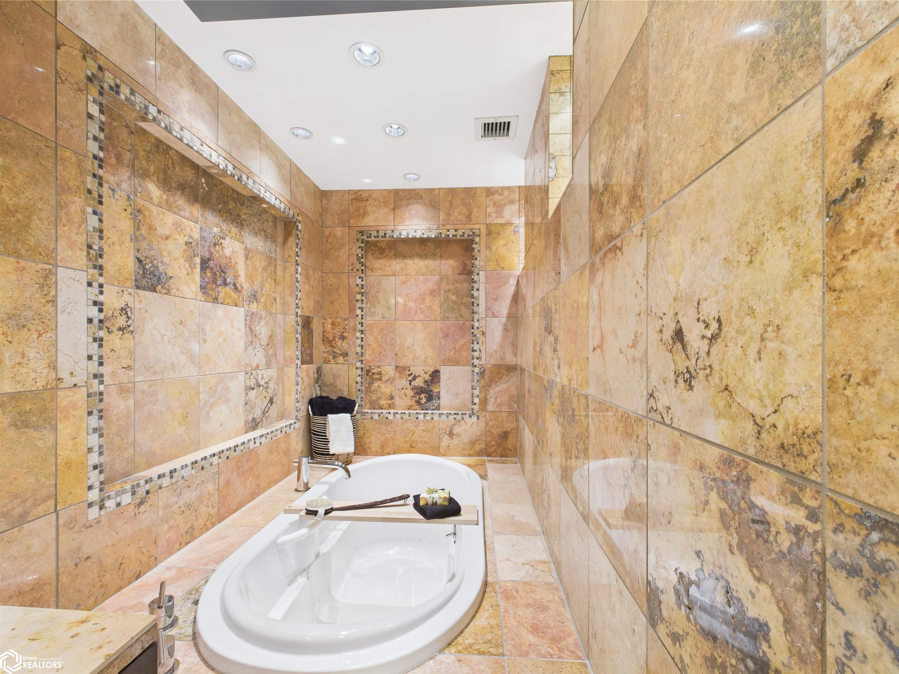 300 Walnut Street #2503, Des Moines, Iowa image 30