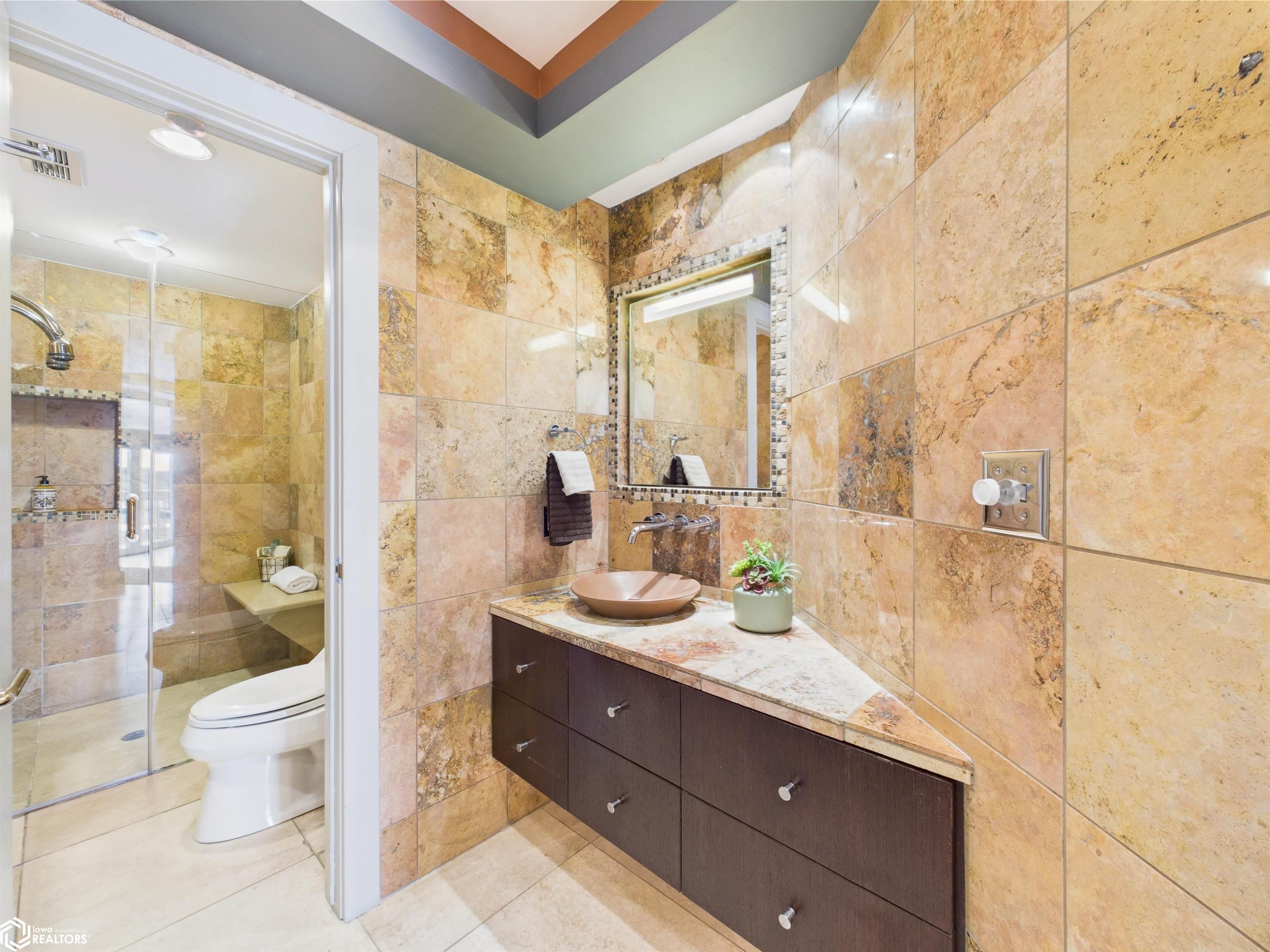 300 Walnut Street #2503, Des Moines, Iowa image 32