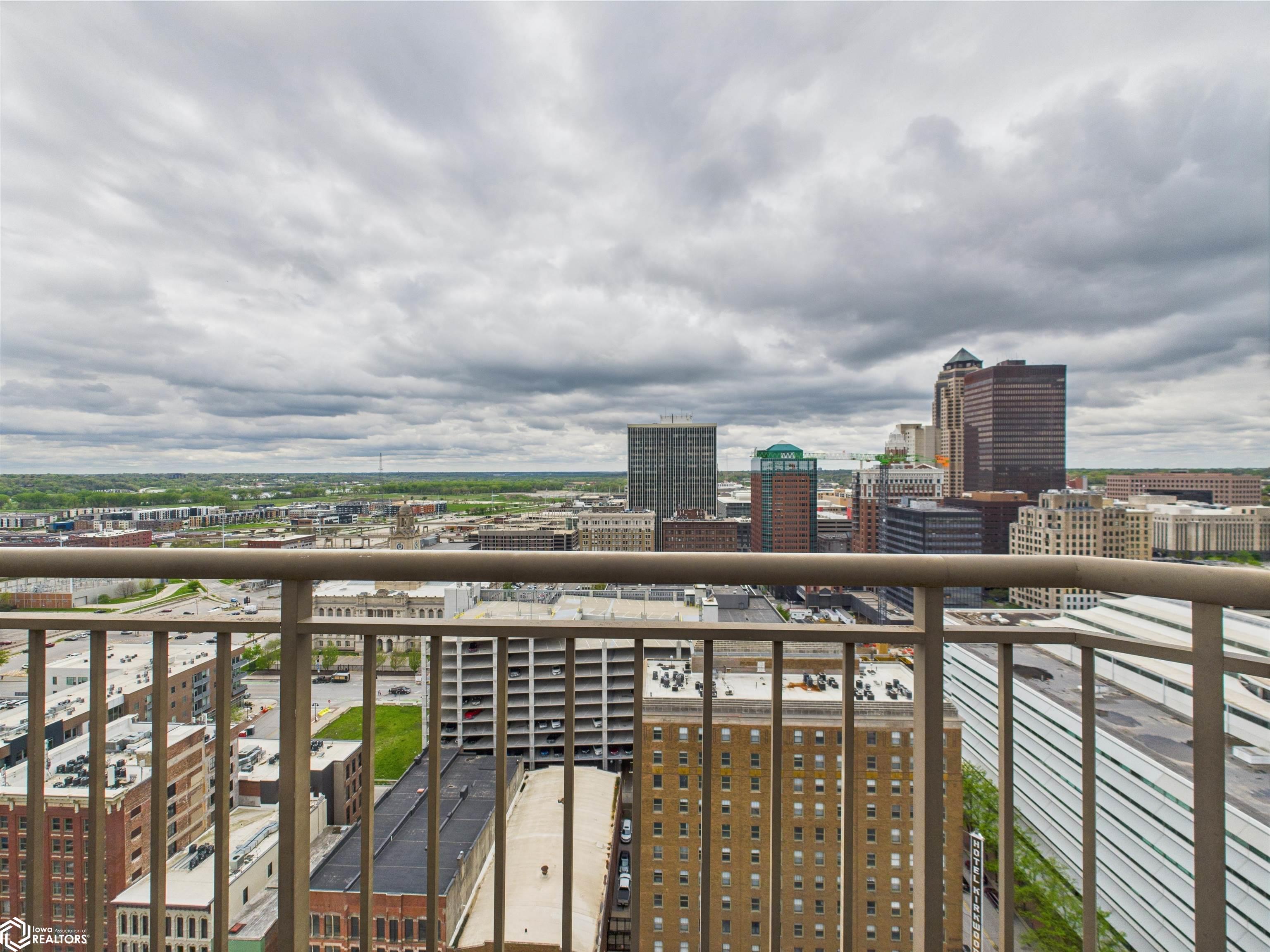 300 Walnut Street #2503, Des Moines, Iowa image 38
