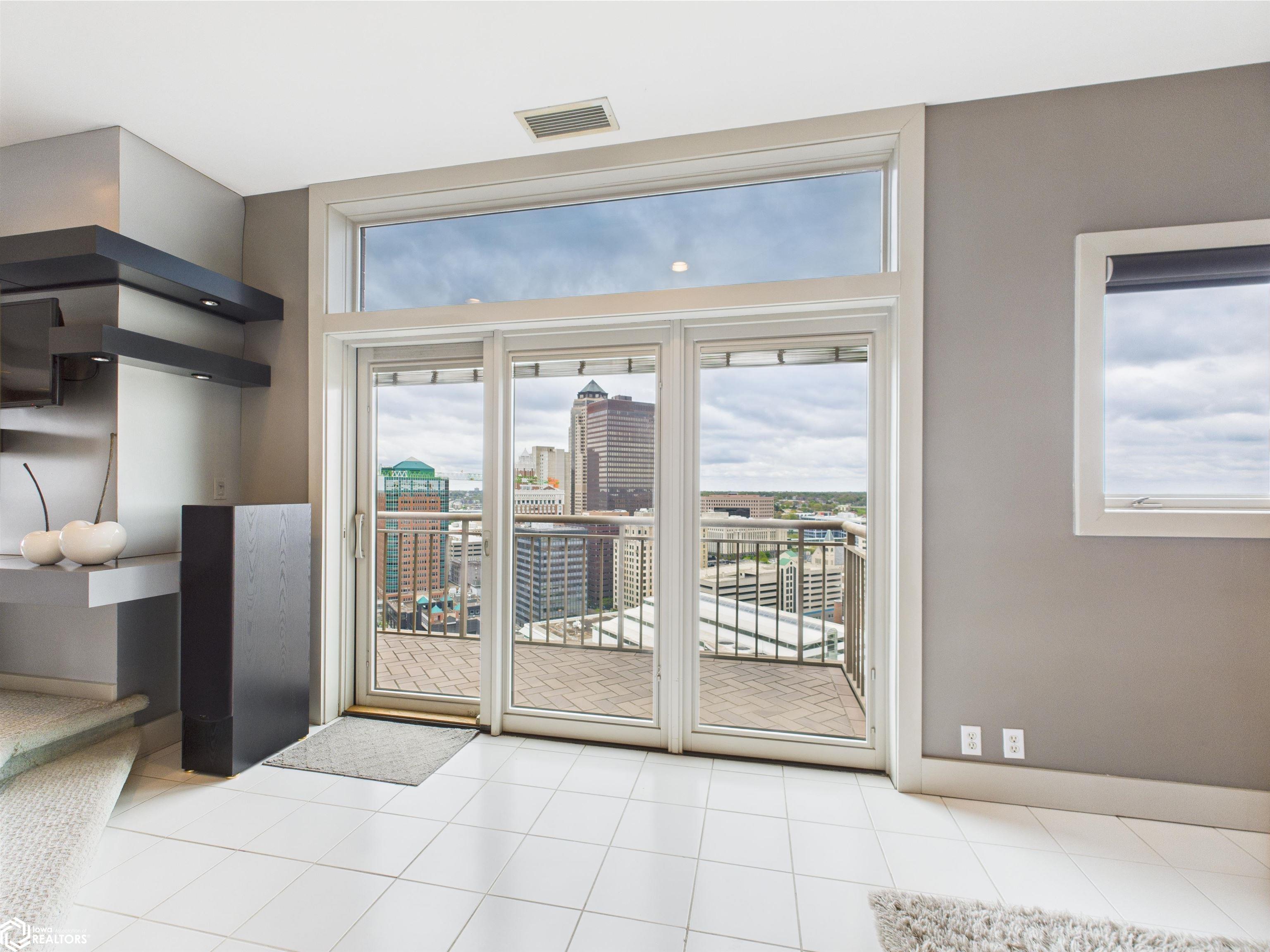 300 Walnut Street #2503, Des Moines, Iowa image 6