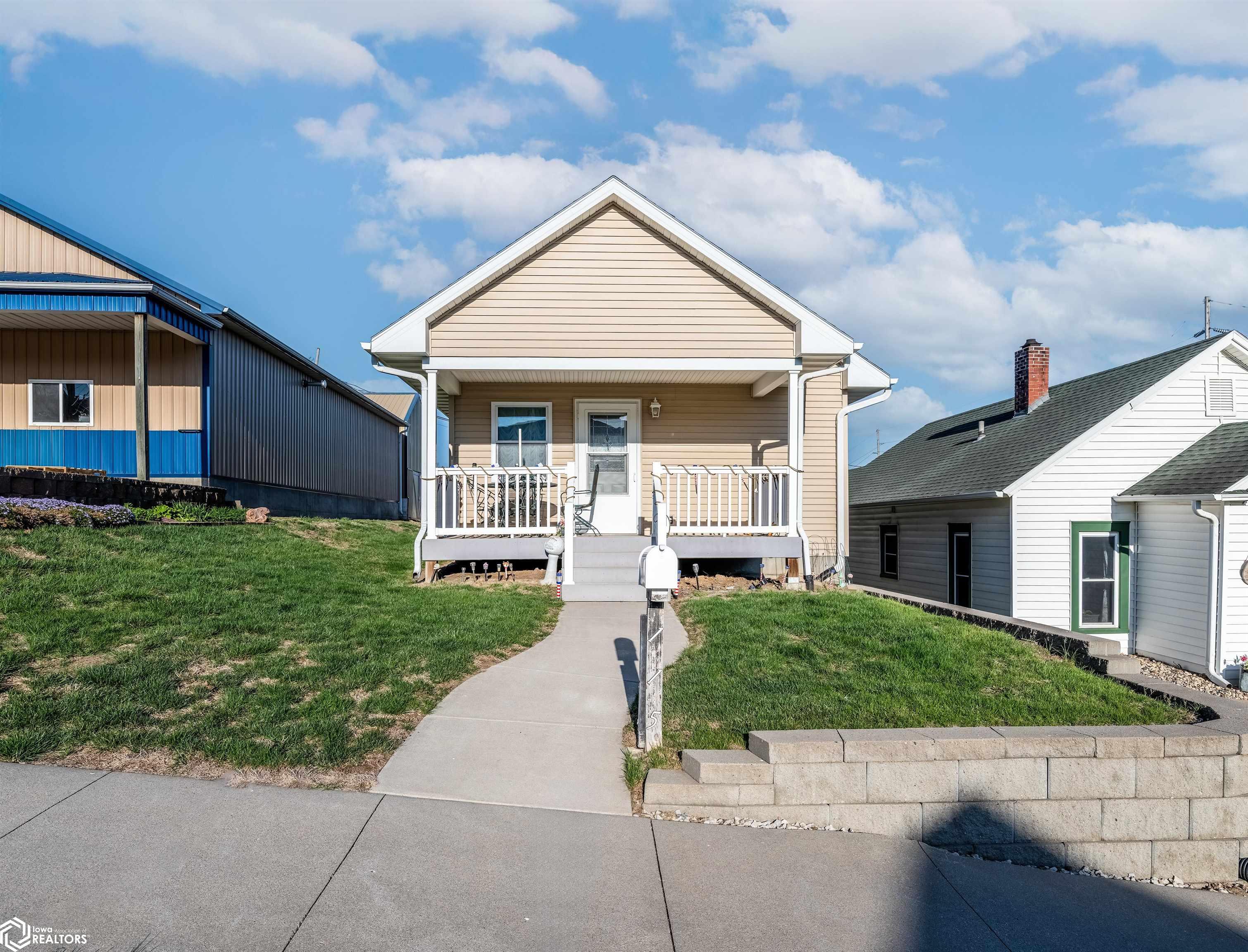 115 S 4th Avenue, Logan, Iowa image 1