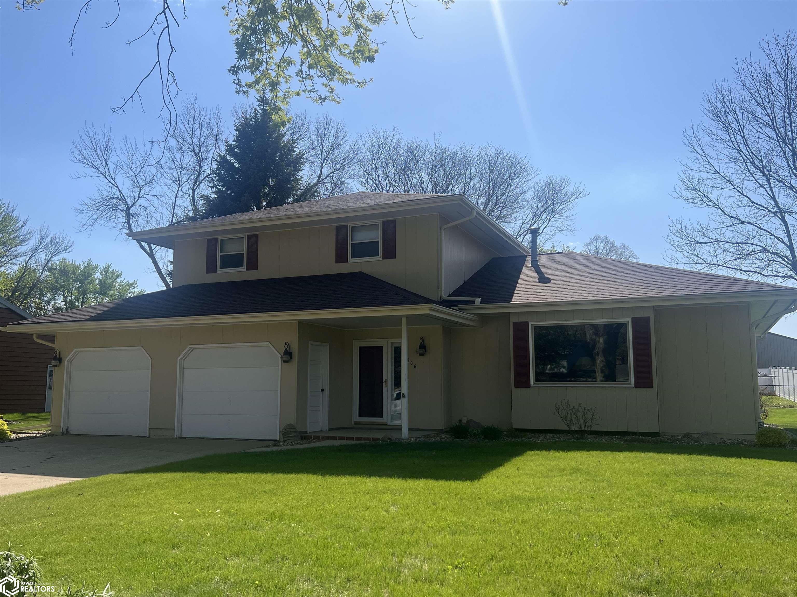 906 11th St Sw, Humboldt, Iowa image 1