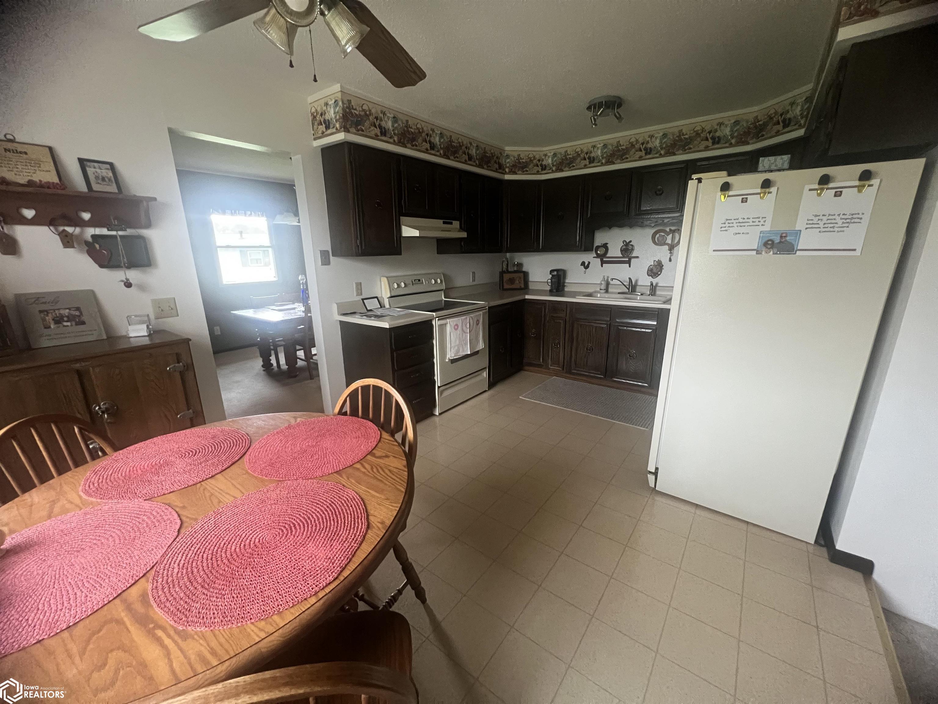 906 11th St Sw, Humboldt, Iowa image 16