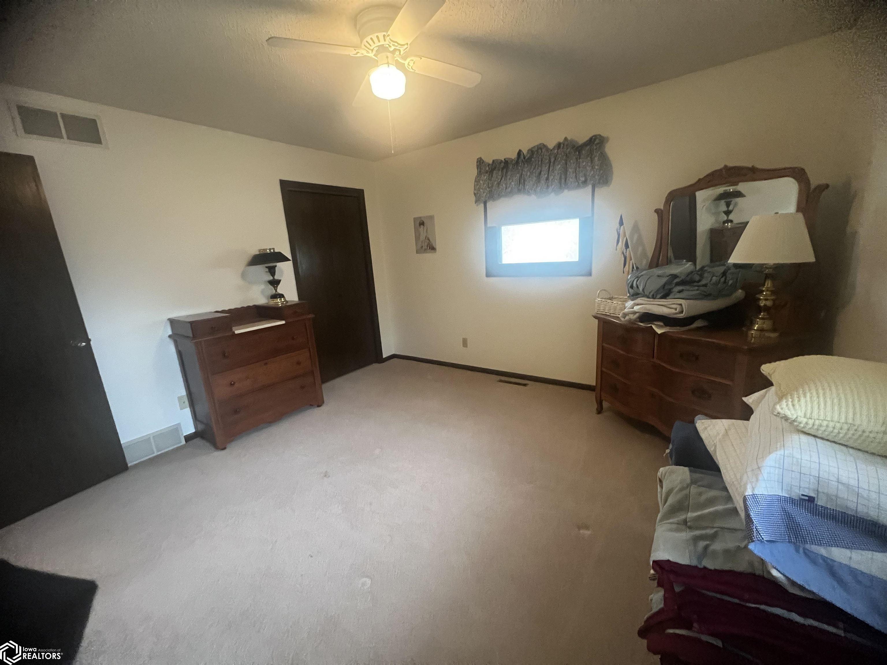906 11th St Sw, Humboldt, Iowa image 31