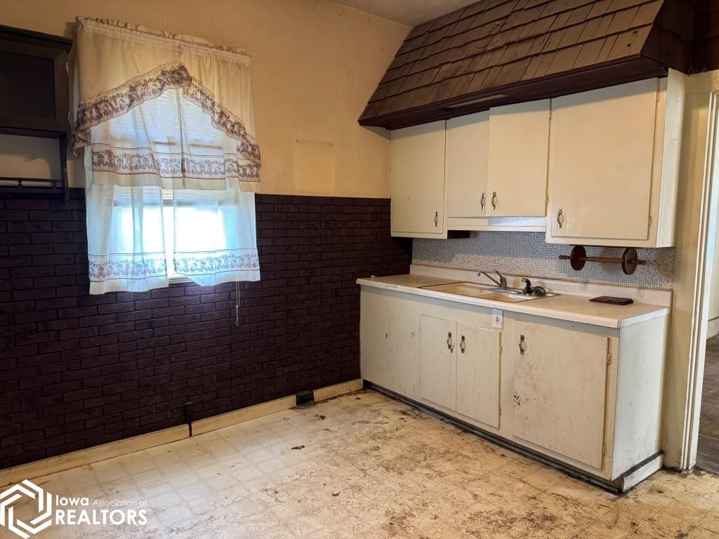 301 Ballard Street, West Burlington, Iowa image 13