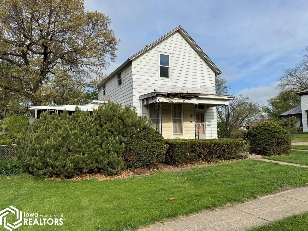 301 Ballard Street, West Burlington, Iowa image 3