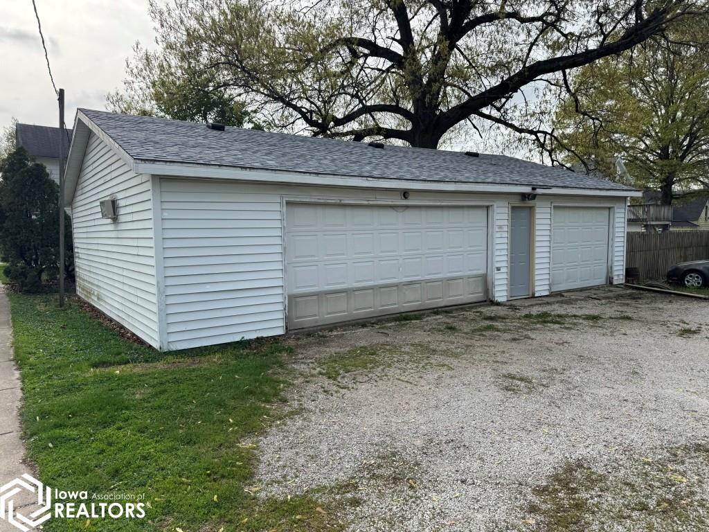 301 Ballard Street, West Burlington, Iowa image 8