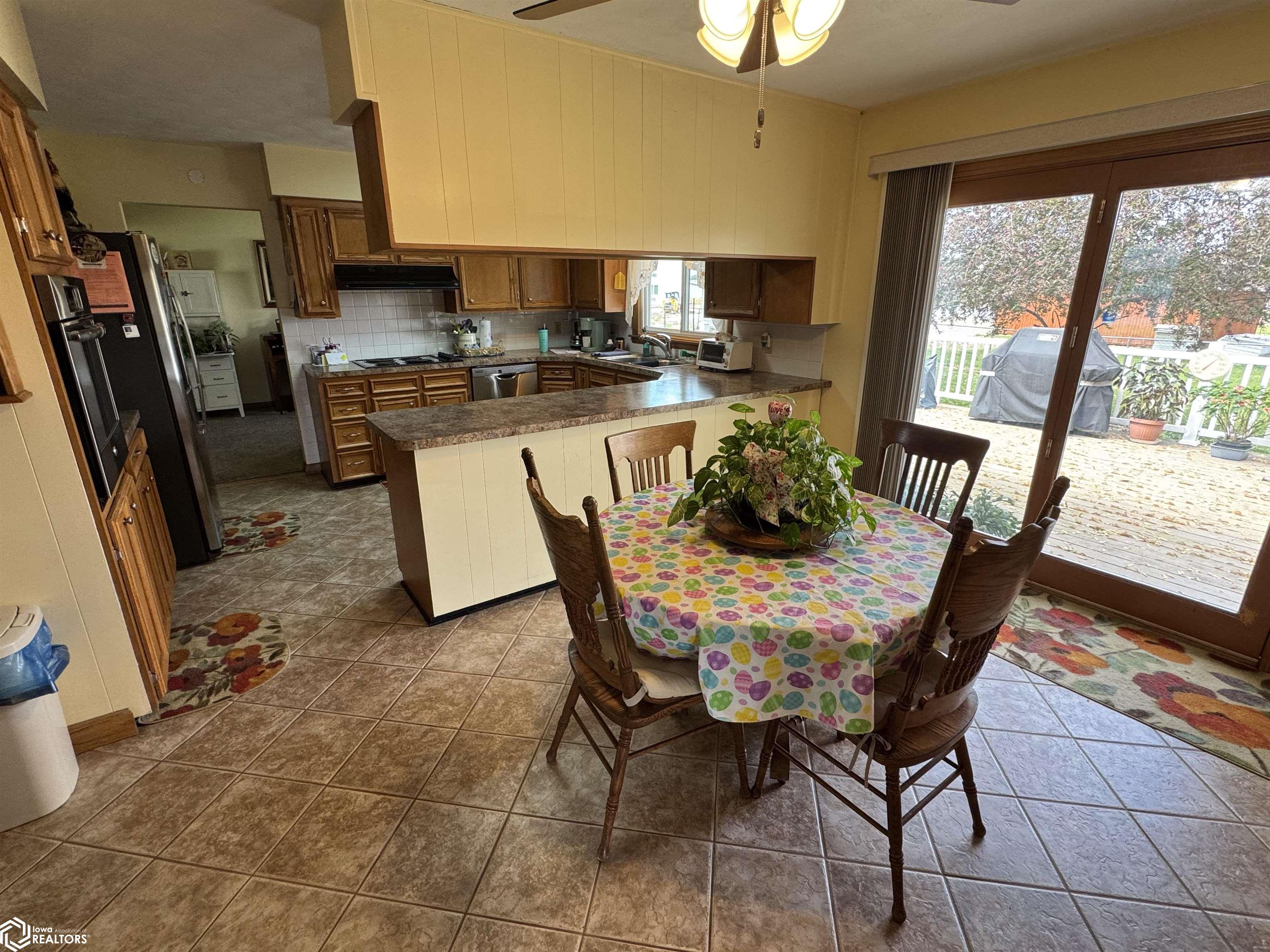 200 Royel Court, Wapello, Iowa image 11