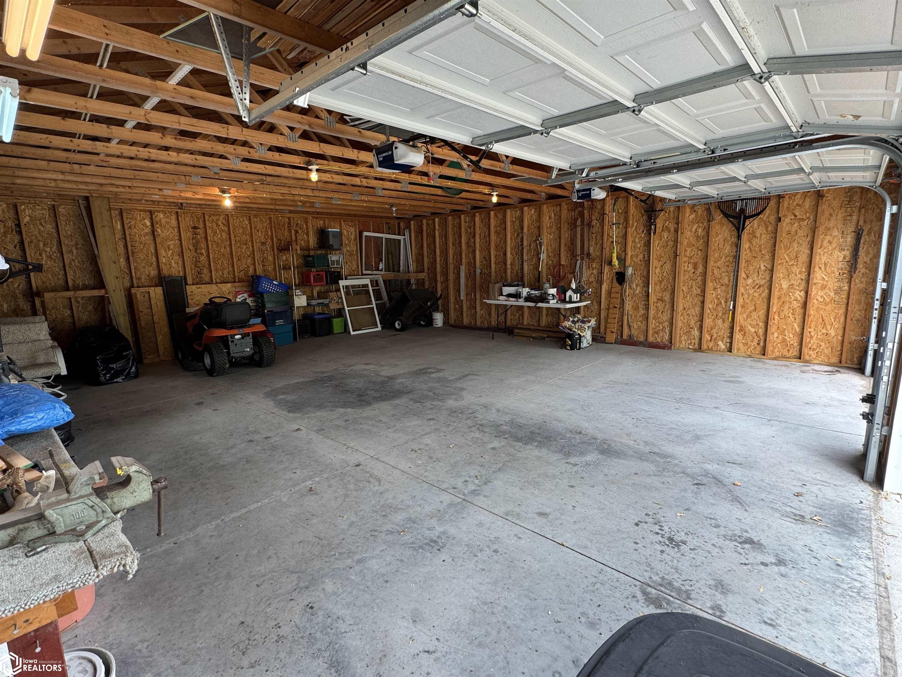 200 Royel Court, Wapello, Iowa image 28