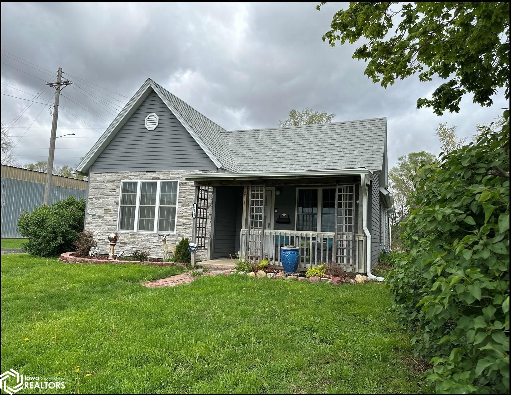 310 W 1st Street, Atlantic, Iowa image 1