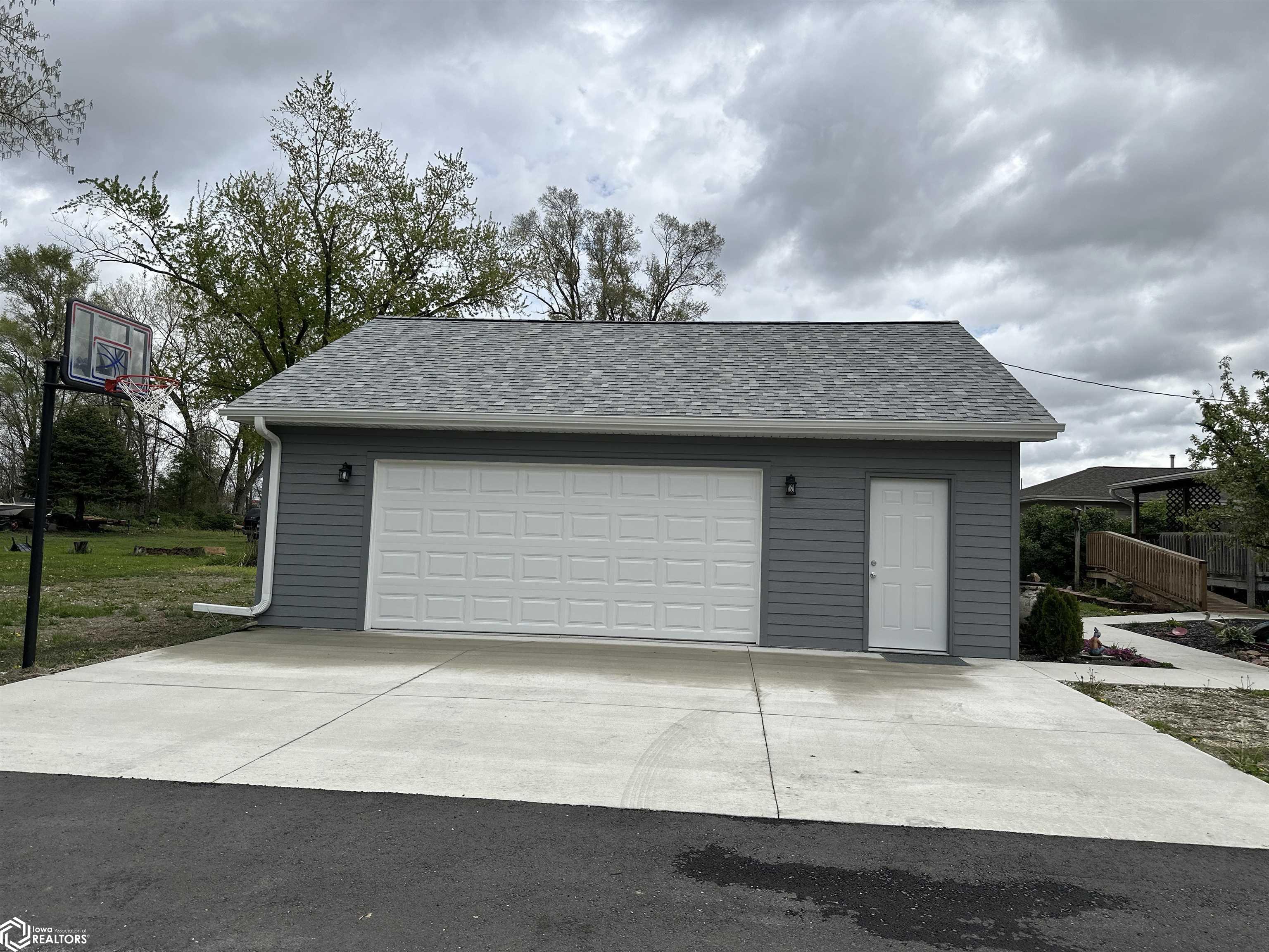 310 W 1st Street, Atlantic, Iowa image 7