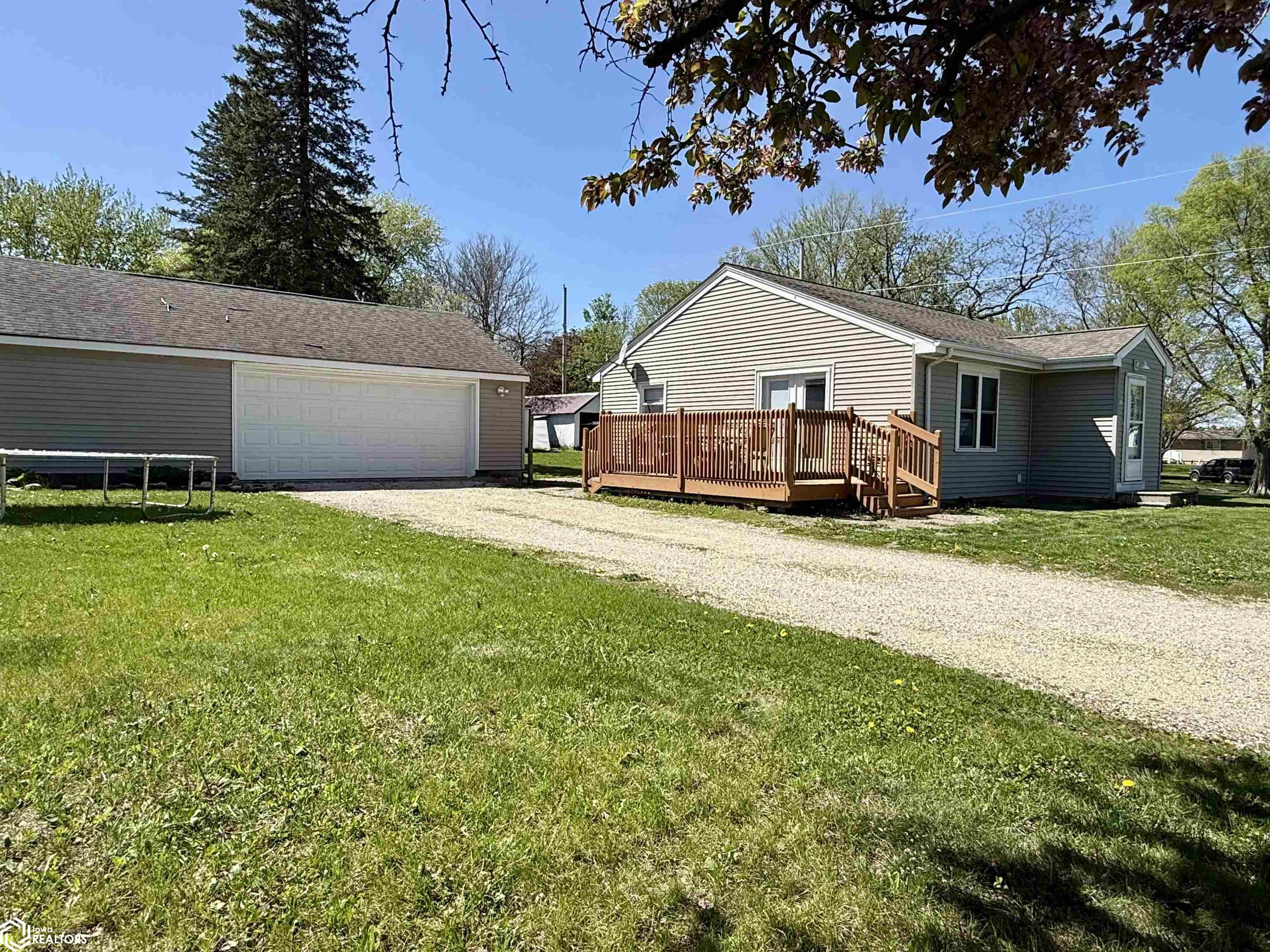 504 Livingston Street, Churdan, Iowa image 3