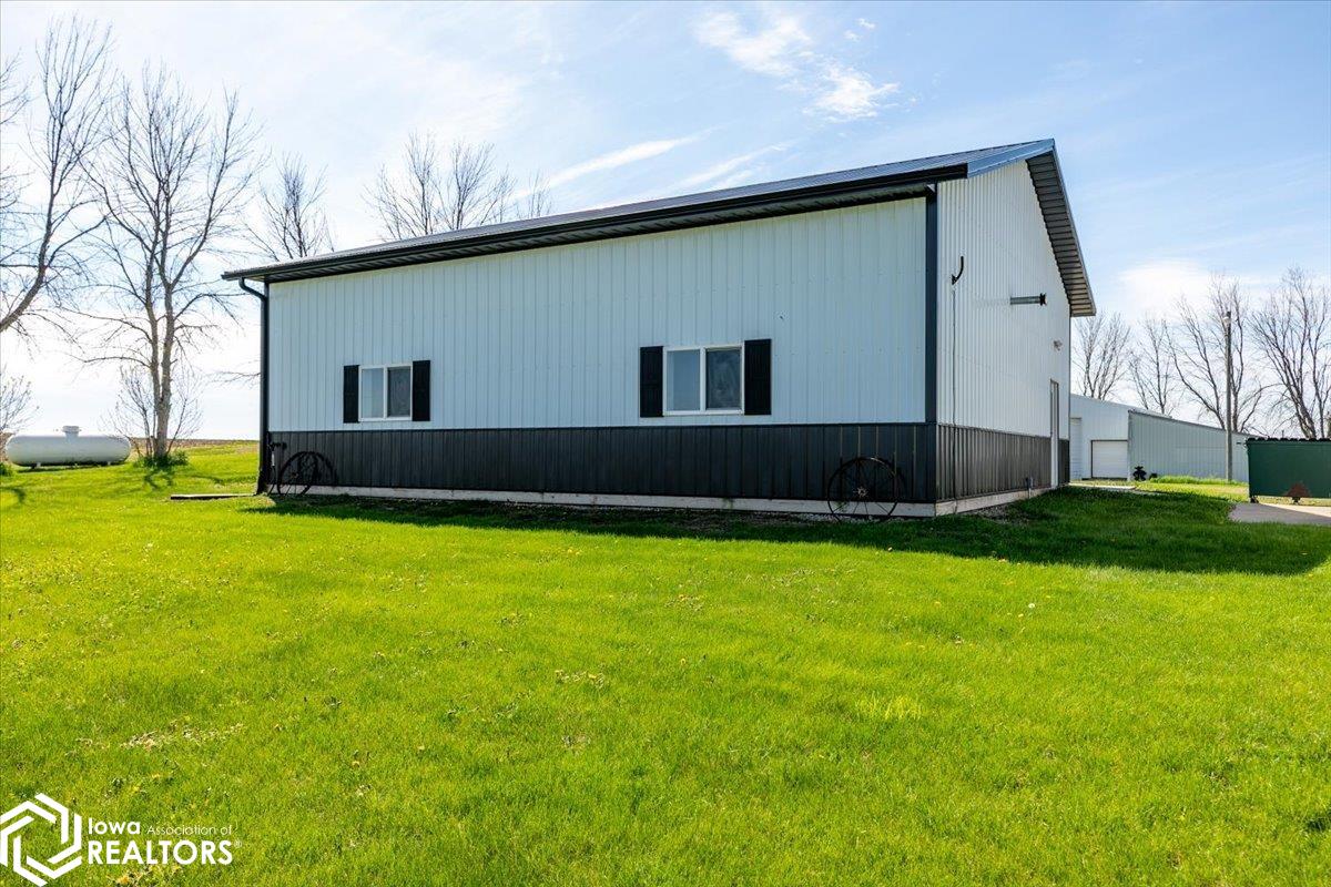 1208 310th Avenue, Malcom, Iowa image 24