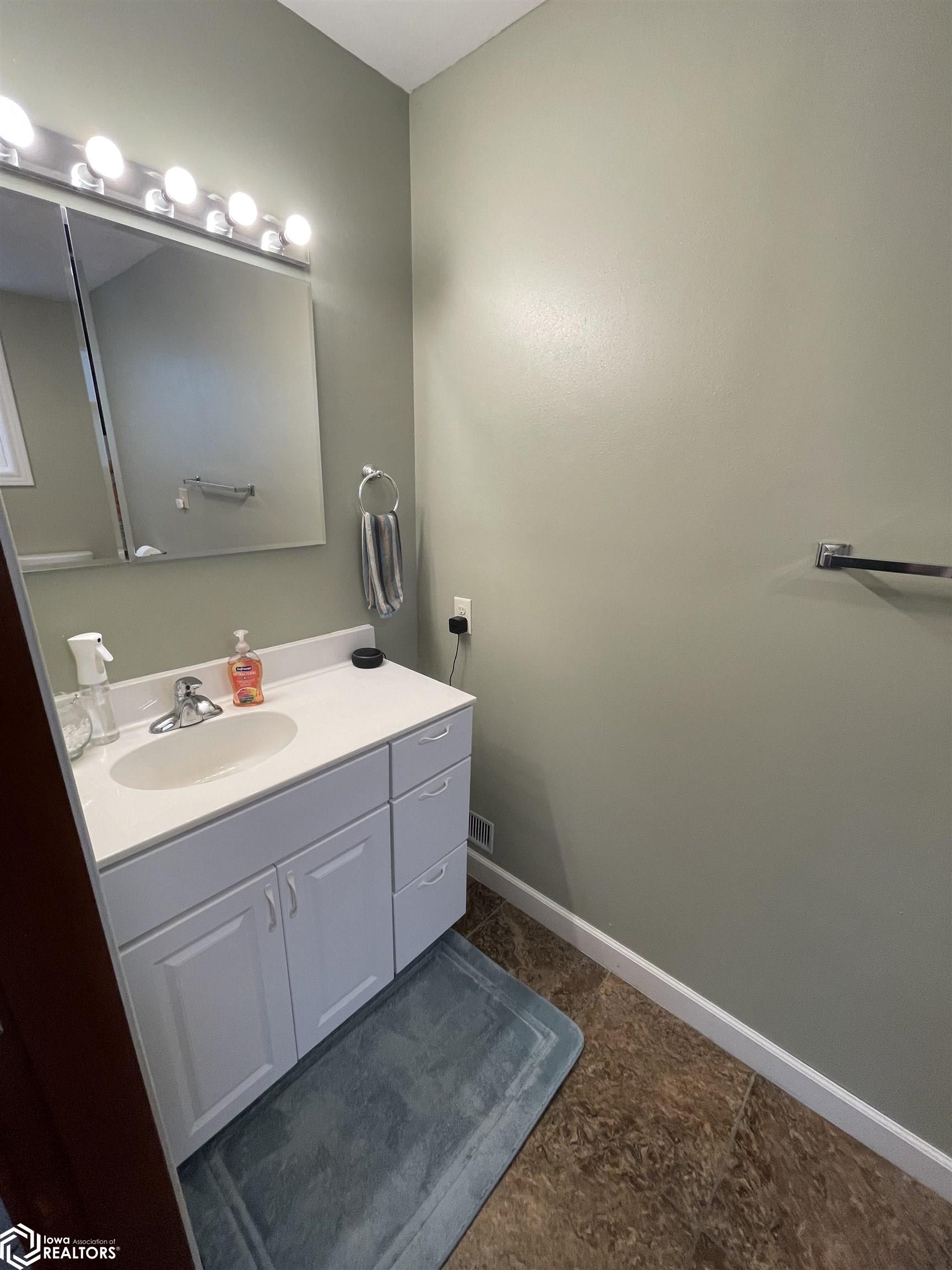 709 S Jones Street, Algona, Iowa image 31