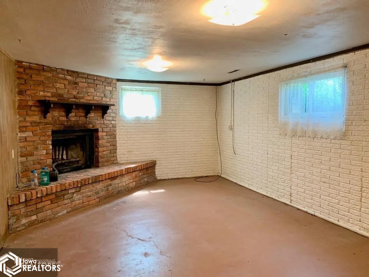 123 S Oak Street, Orient, Iowa image 7