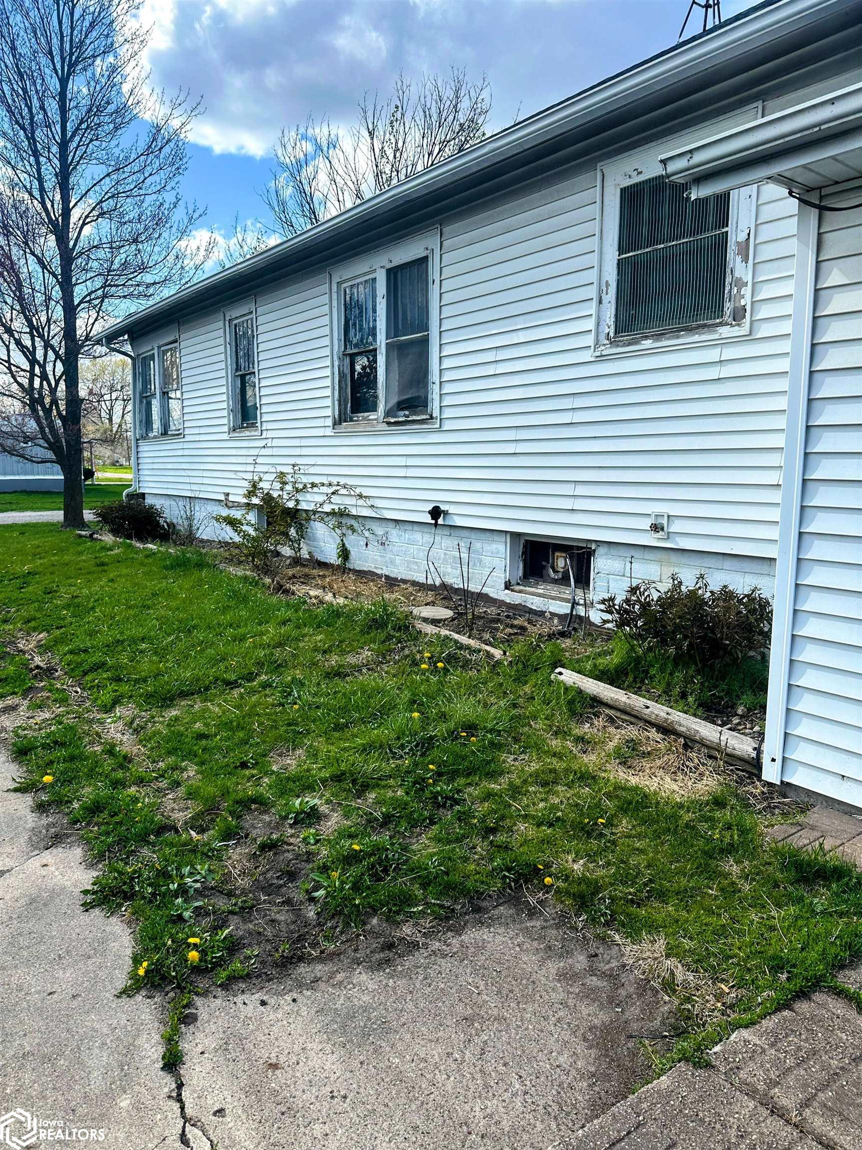 306 N Mill, Blakesburg, Iowa image 3