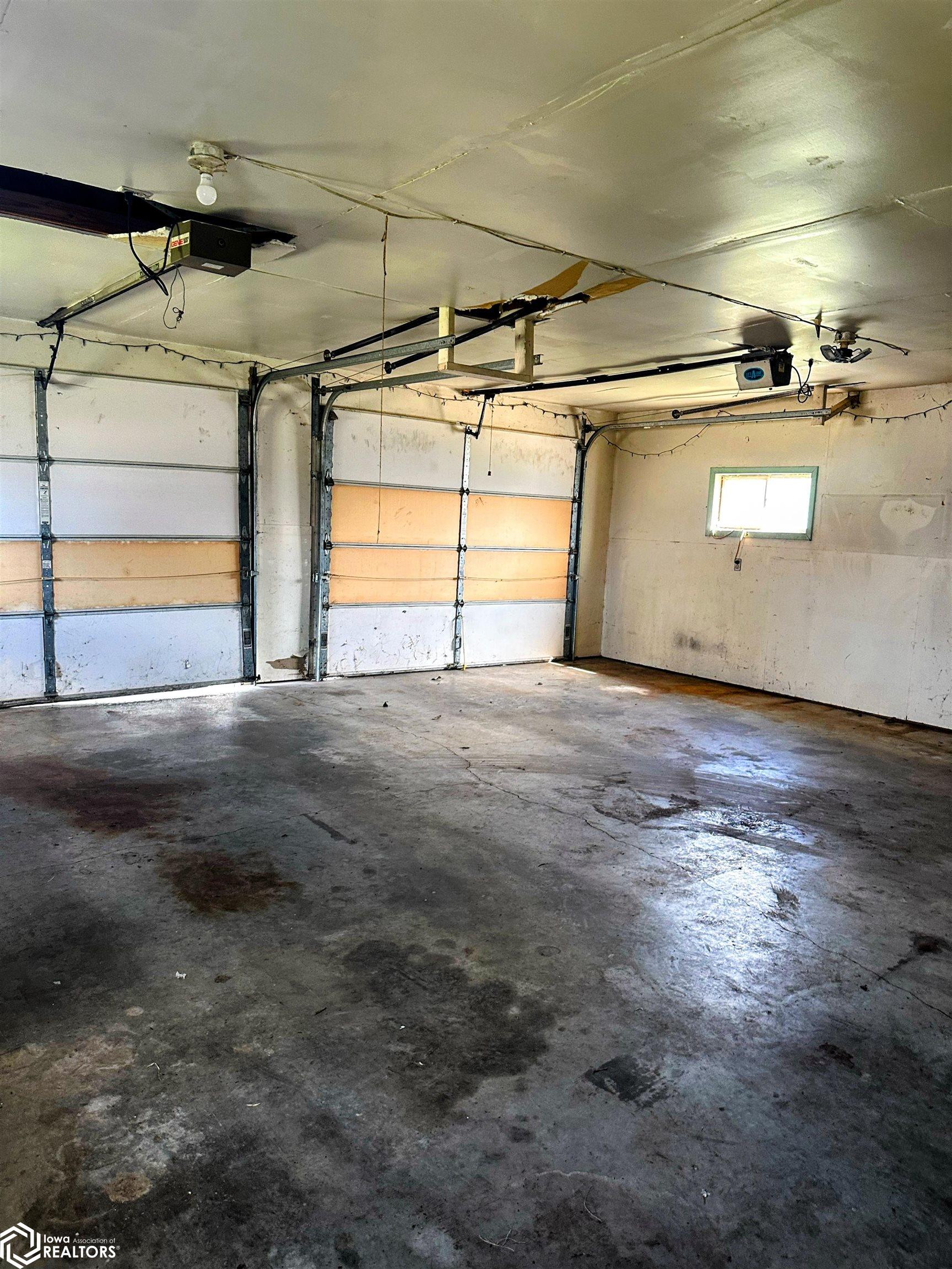 306 N Mill, Blakesburg, Iowa image 35