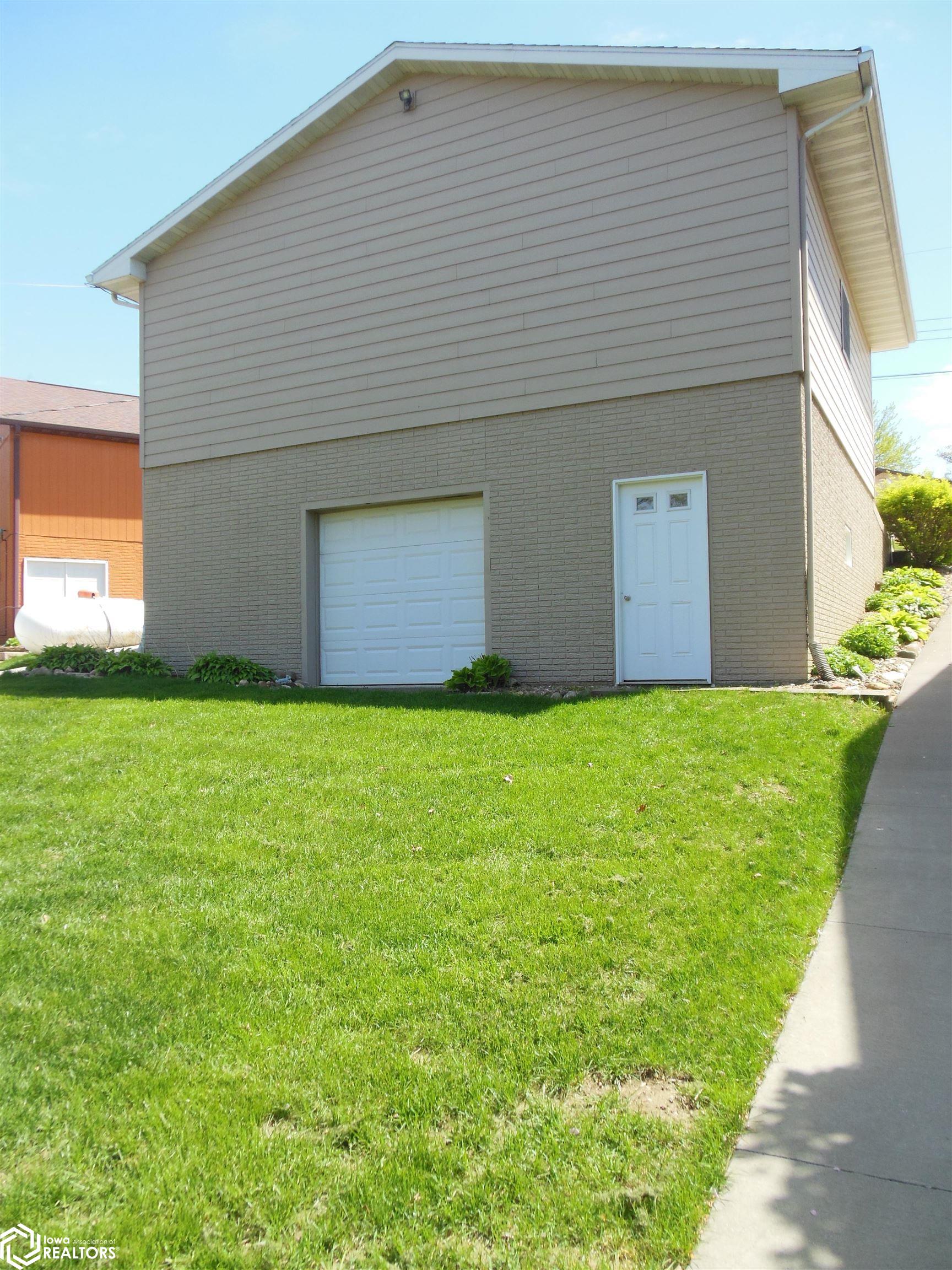 199 Cottage Lane, Montezuma, Iowa image 35