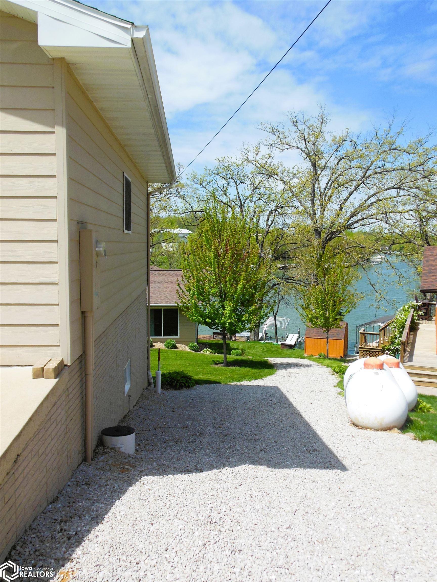 199 Cottage Lane, Montezuma, Iowa image 38