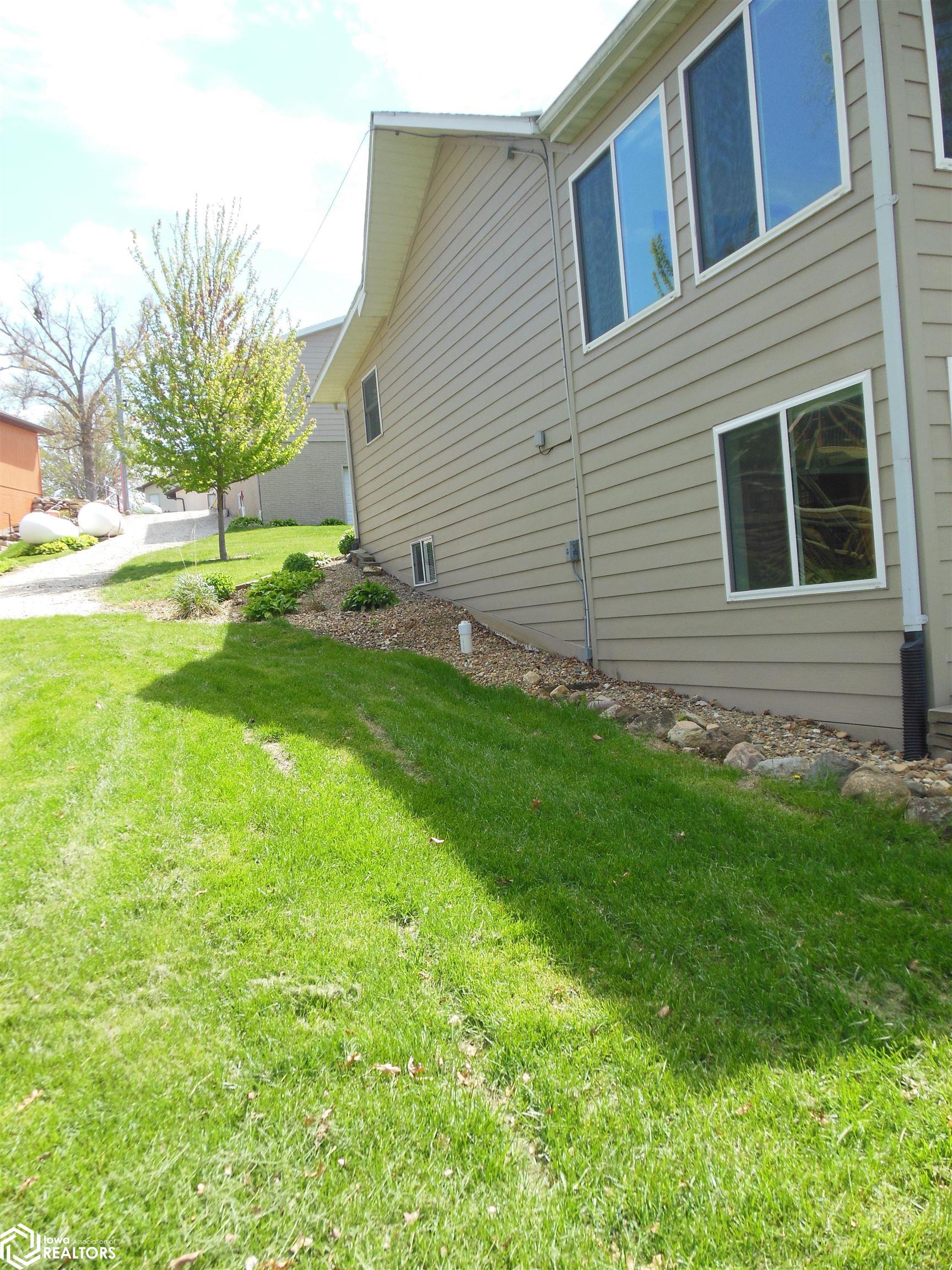 199 Cottage Lane, Montezuma, Iowa image 42