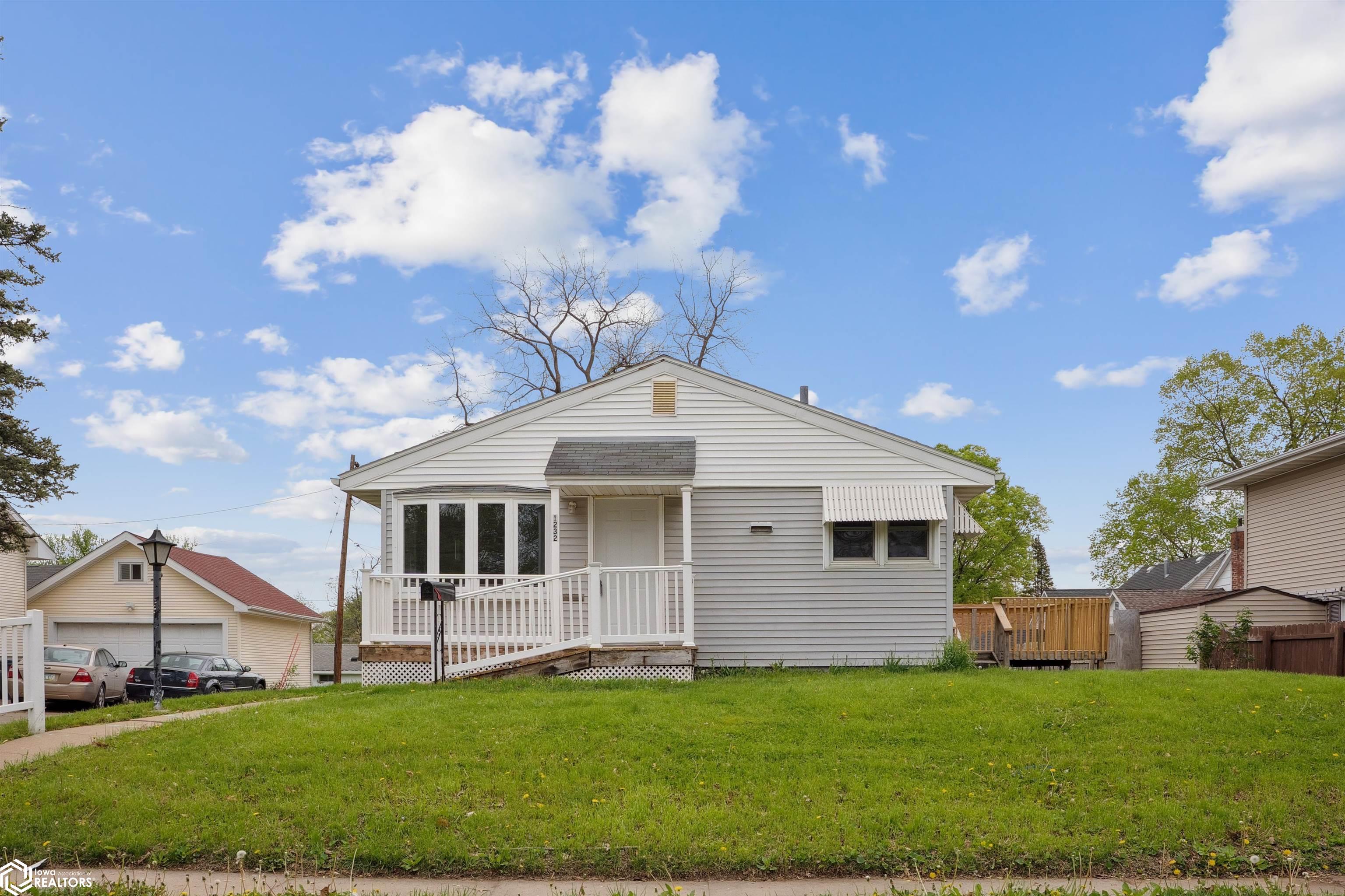 1232 Madison Ave., Burlington, Iowa image 1