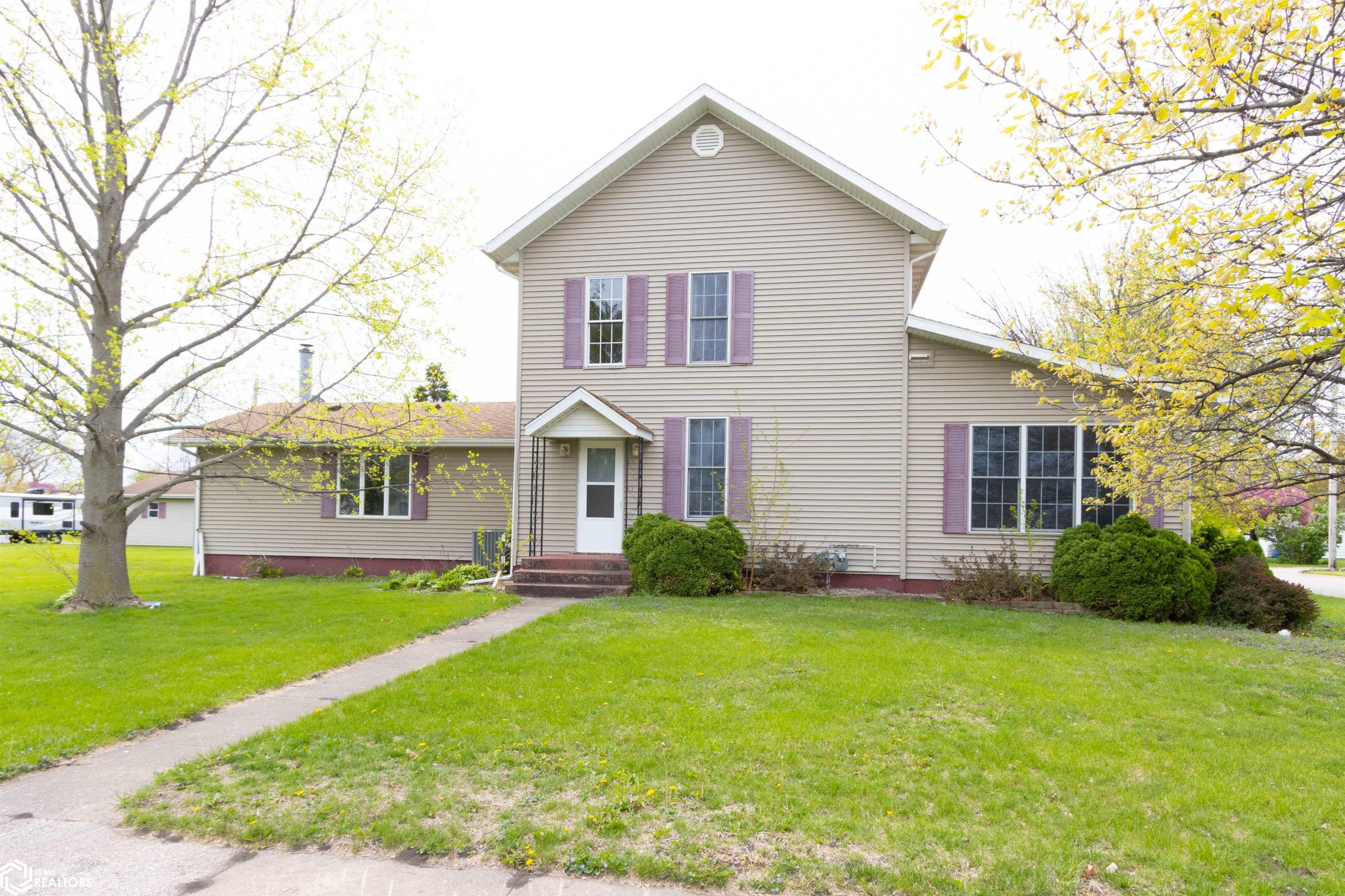 1201 E 2nd Street, Washington, Iowa image 24