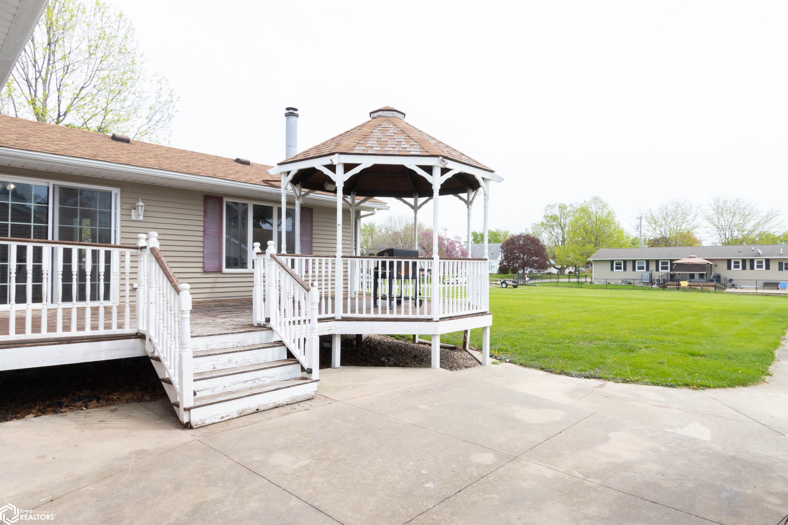 1201 E 2nd Street, Washington, Iowa image 26