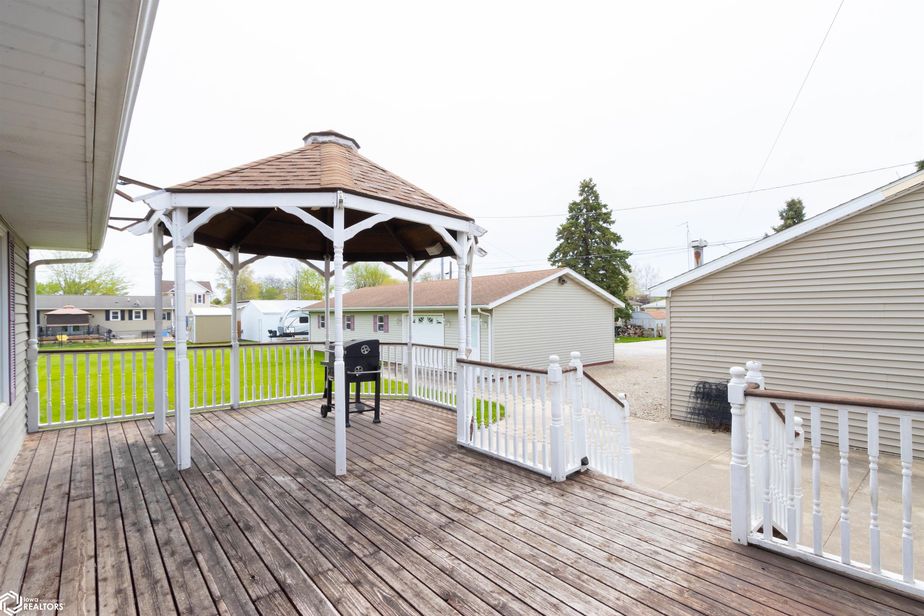 1201 E 2nd Street, Washington, Iowa image 27