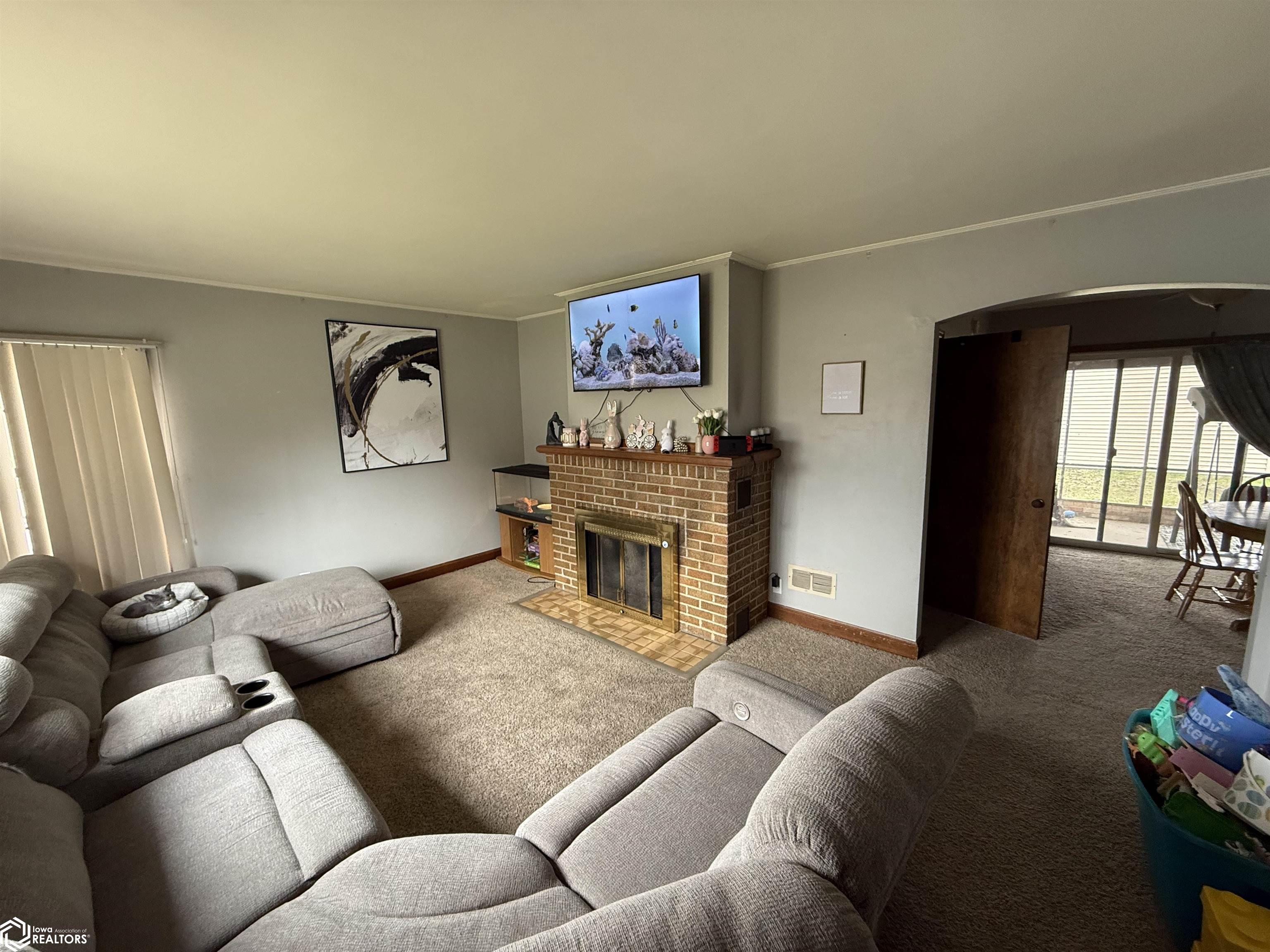 400 S 9th Street, Clear Lake, Iowa image 9